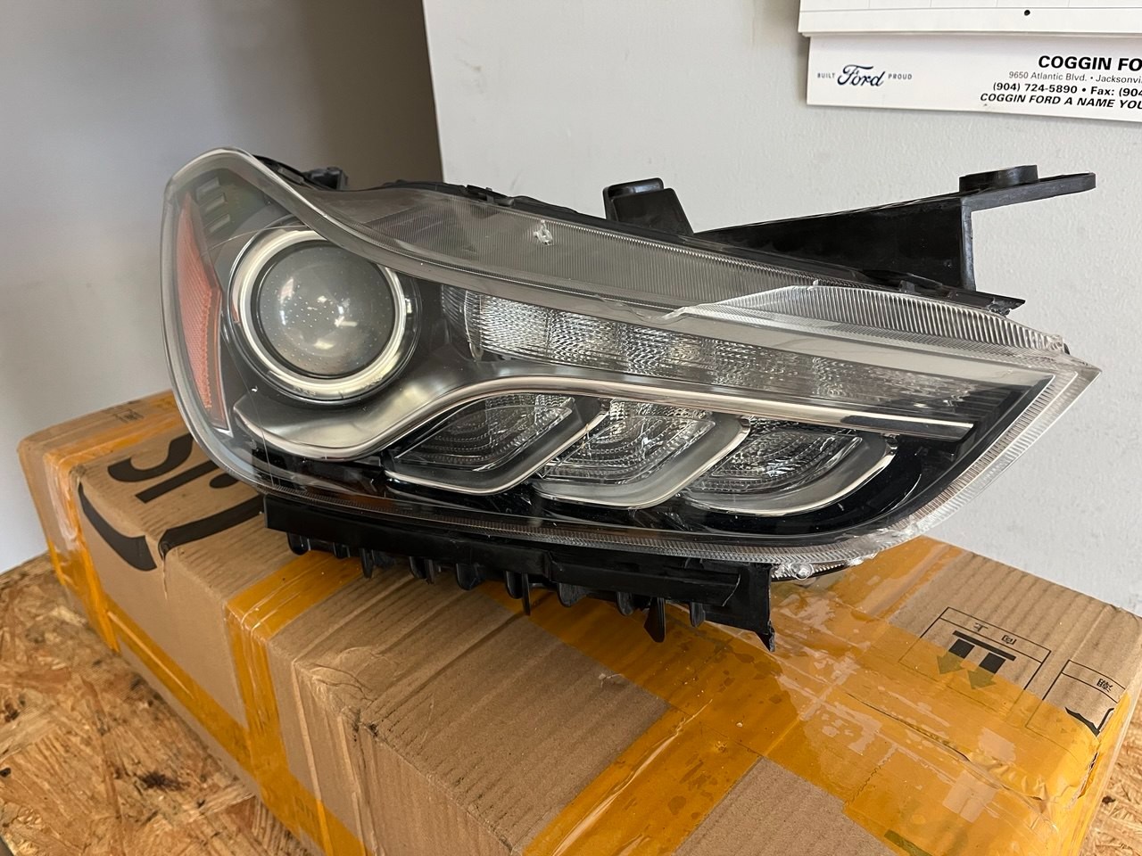 2014 - 2023 MASERATI GHIBLI FRONT RIGHT HEADLIGHT HID XENON OEM  (see NOTES)