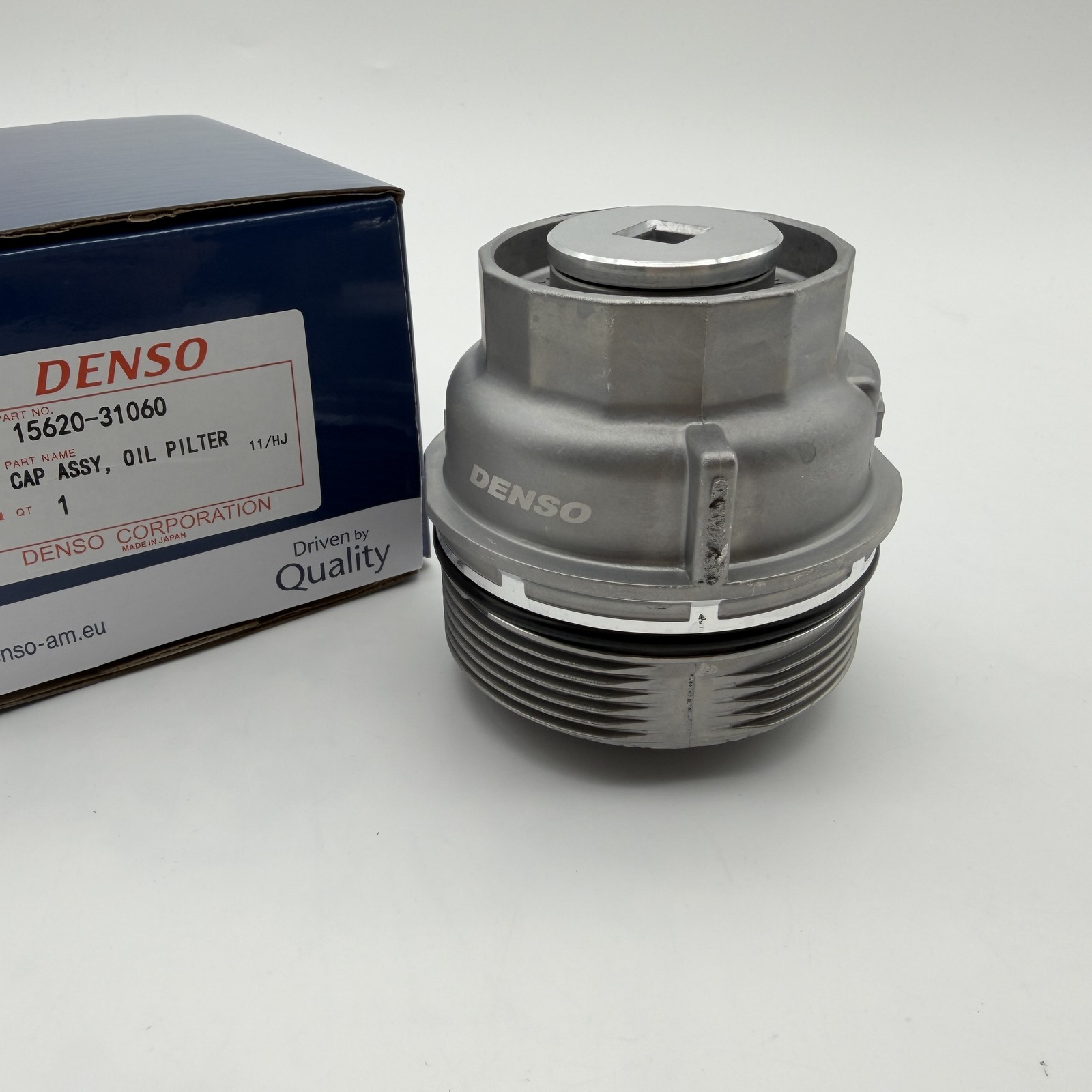 DENSO OIL FILTER HOUSING CAP HOLDER ASSEMBLY For 15620-31060  LEXUS TOYOTA NEW