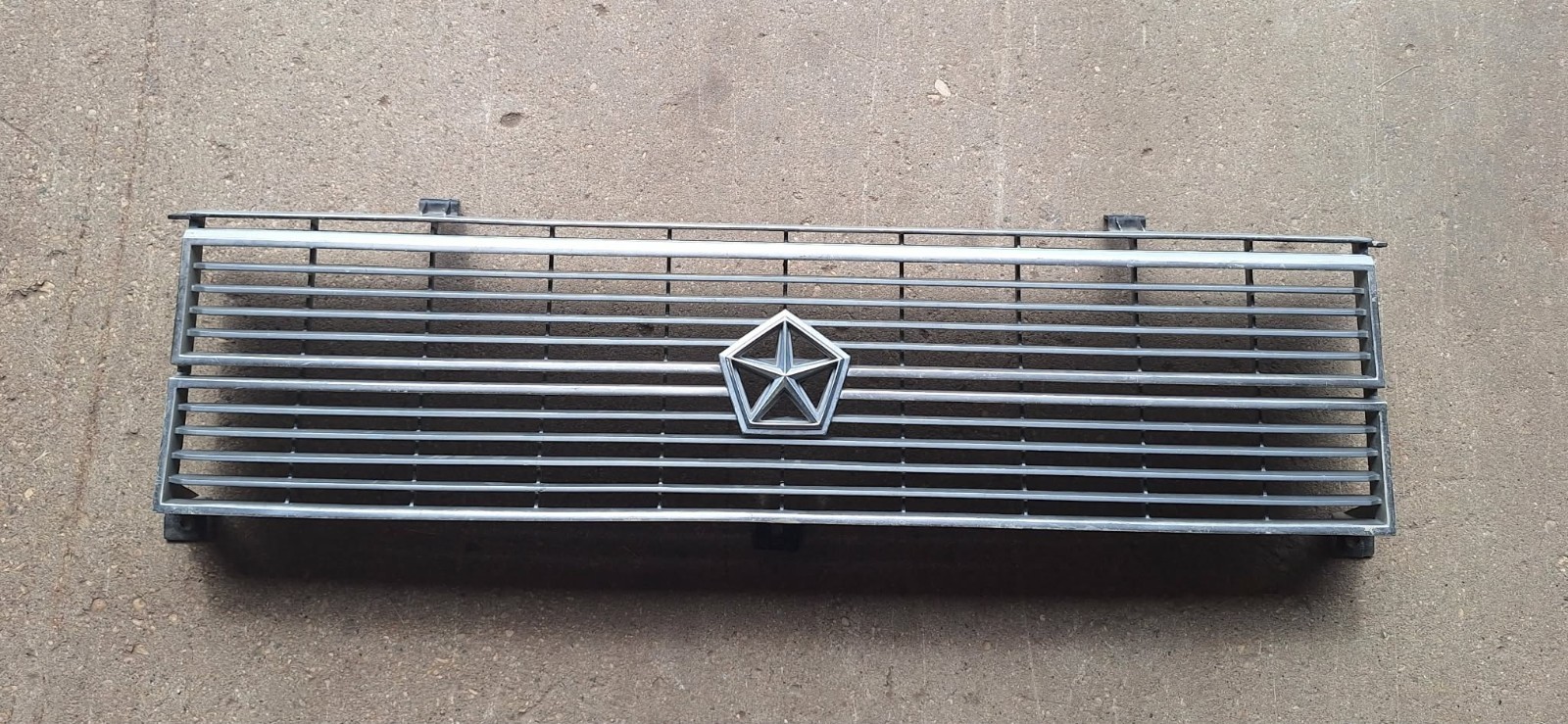 1985 - 1989 Dodge Aries Grill Assembly