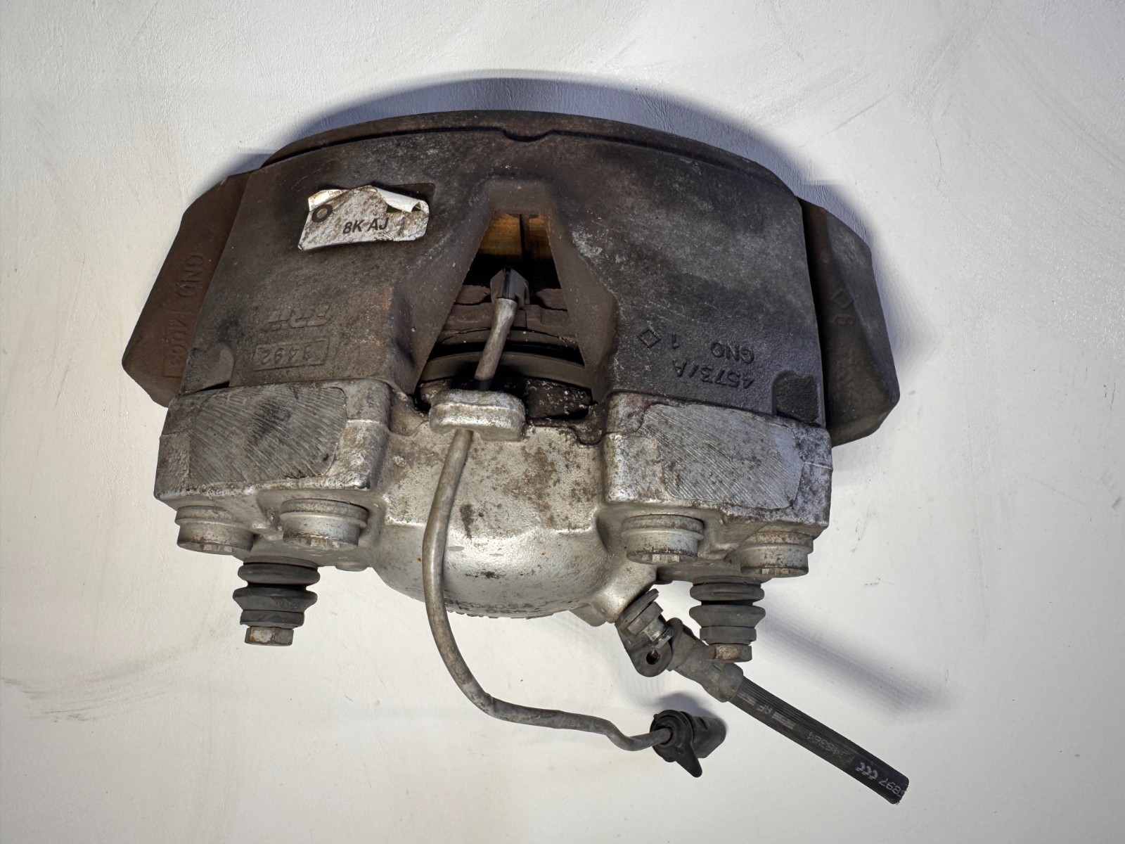🔴10-16 Audi A4, A5, S4, S5 Coupe Left Passenger Front Brake Caliper 8K0105AJ 🔴10-16 Audi A4, A5, S4, S5 Coupe Left Passenger Front Brake Caliper 8K0105AJ