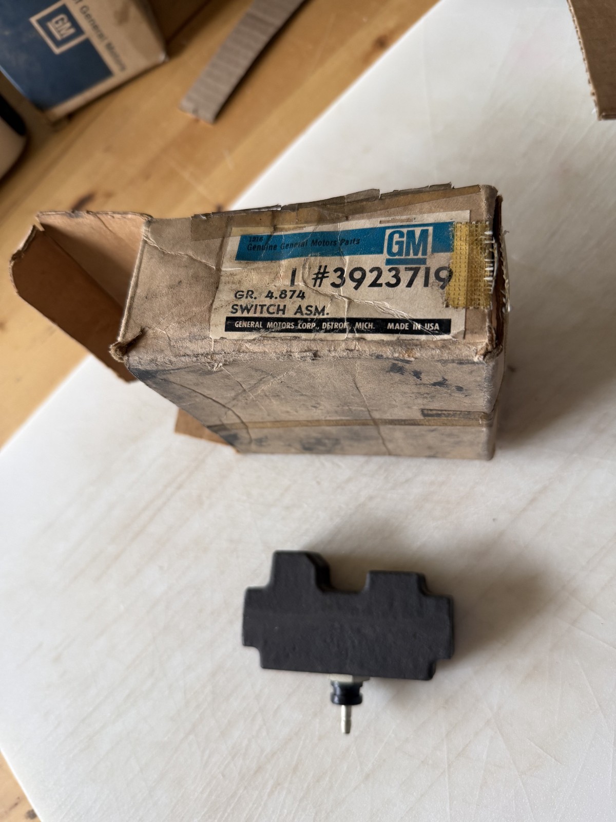 NOS 1970 Chevy Blazer, Ser 10-30, G10-20, brake proportioning valve GM# 3923719