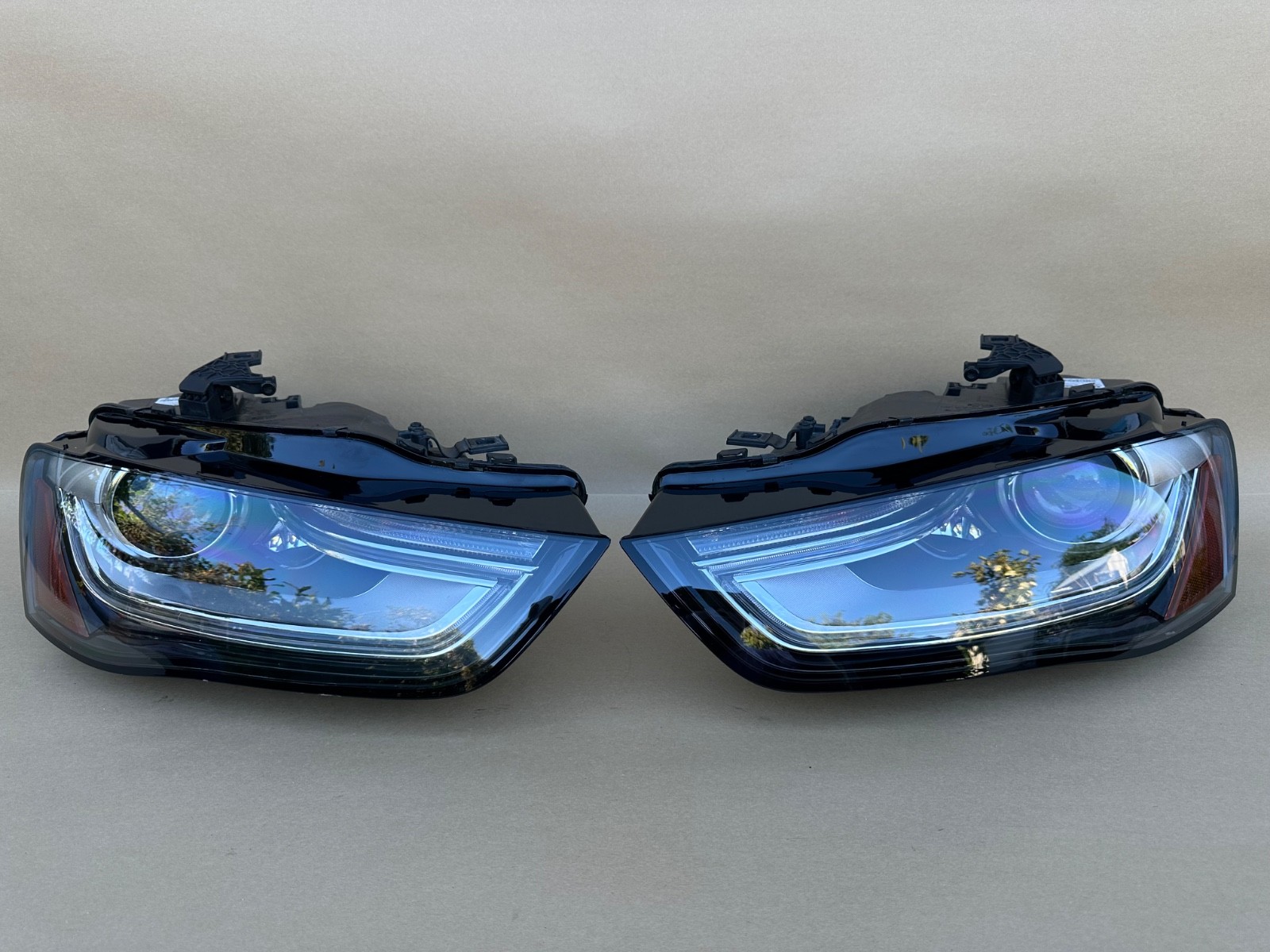 13-16 Audi A4 S4 Allroad Xenon Headlight Assembly W/ Adaptive AFS, Pair Of L & R