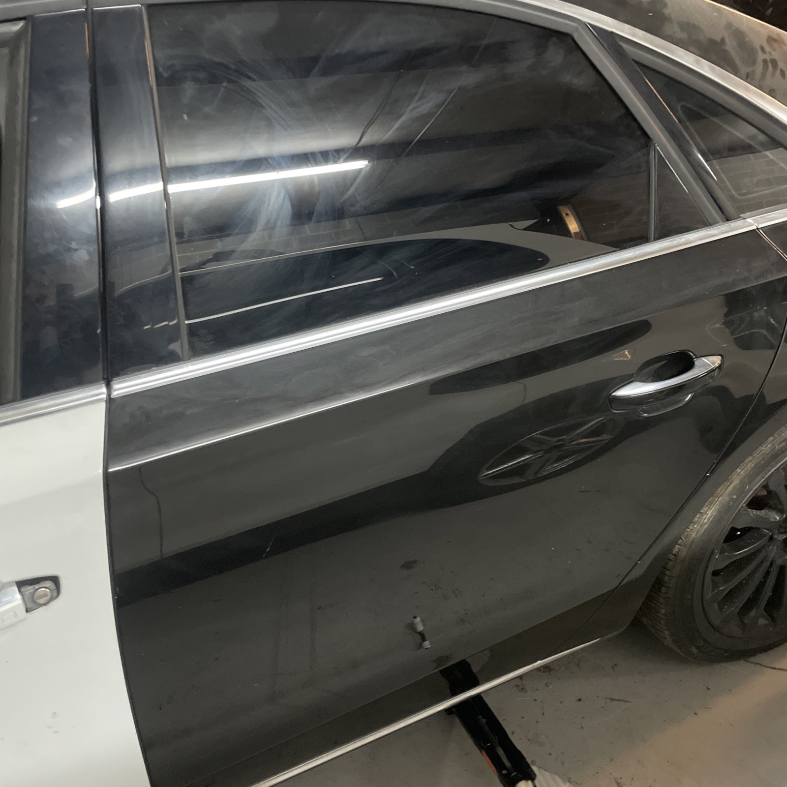 2011 - 2014 AUDI A8 REAR LEFT DRIVER SIDE DOOR  ASSEMBLY With panels OEM