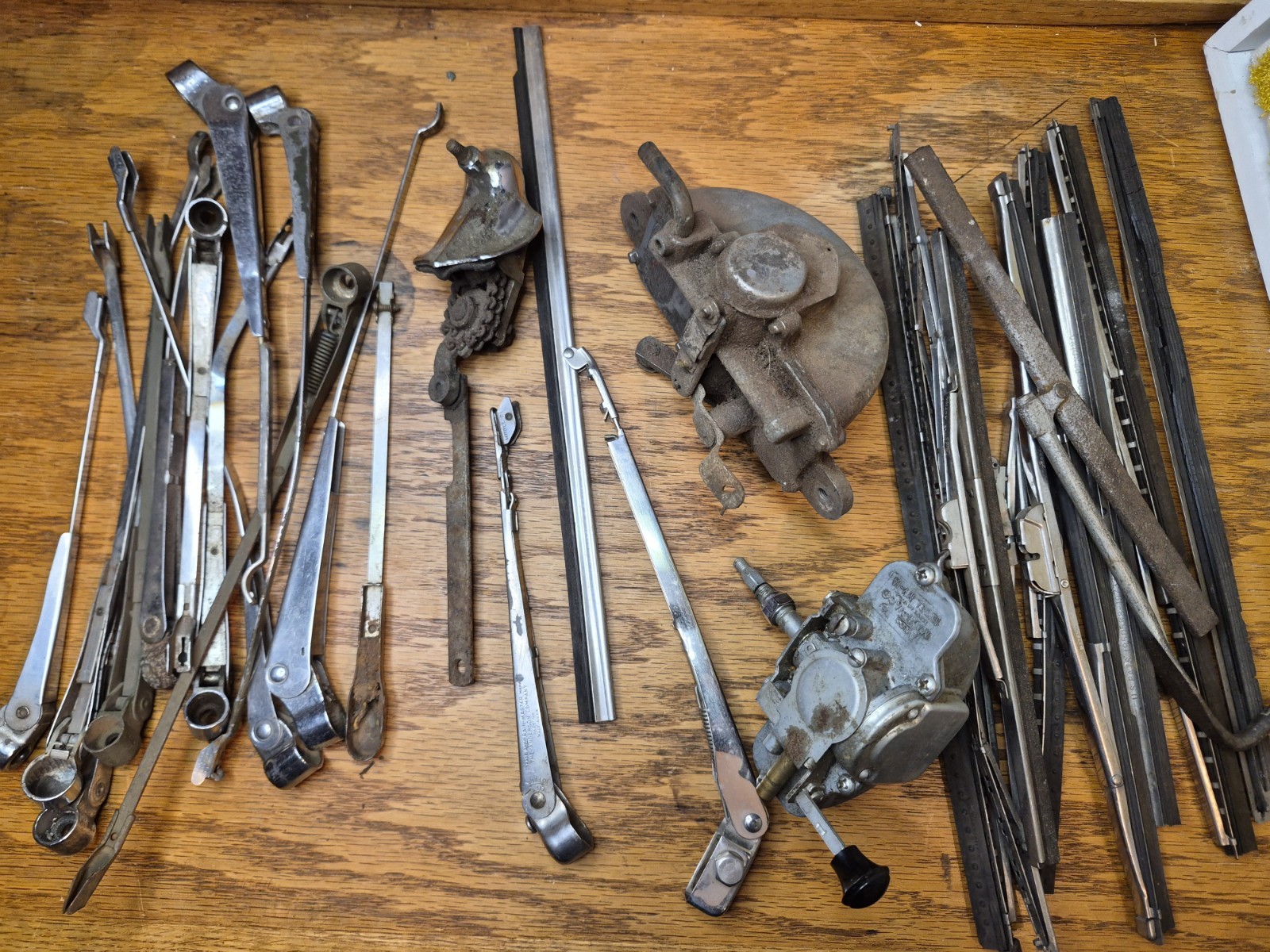 Vintage Lot 1940s-50s 9 Trico Wiper Blades 15 Wiper Arms & 2 Vacuum Motors Parts Vintage Lot 1940s-50s 9 Trico Wiper Blades 15 Wiper Arms & 2 Vacuum Motors Parts