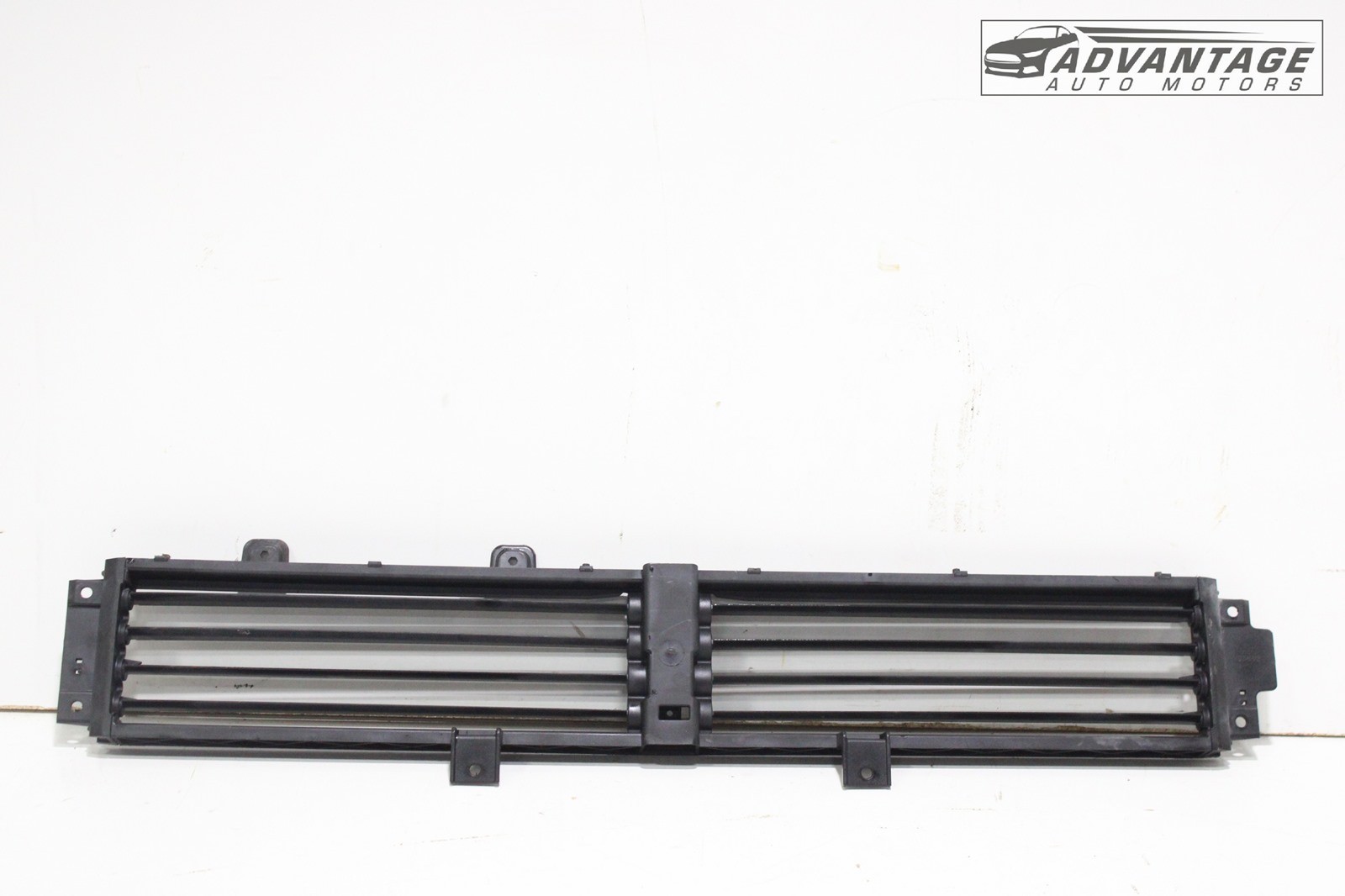 2022-2024 BUICK ENCLAVE 3.6L FRONT BUMPER LOWER RADIATOR AIR SHUTTER & MOTOR OEM