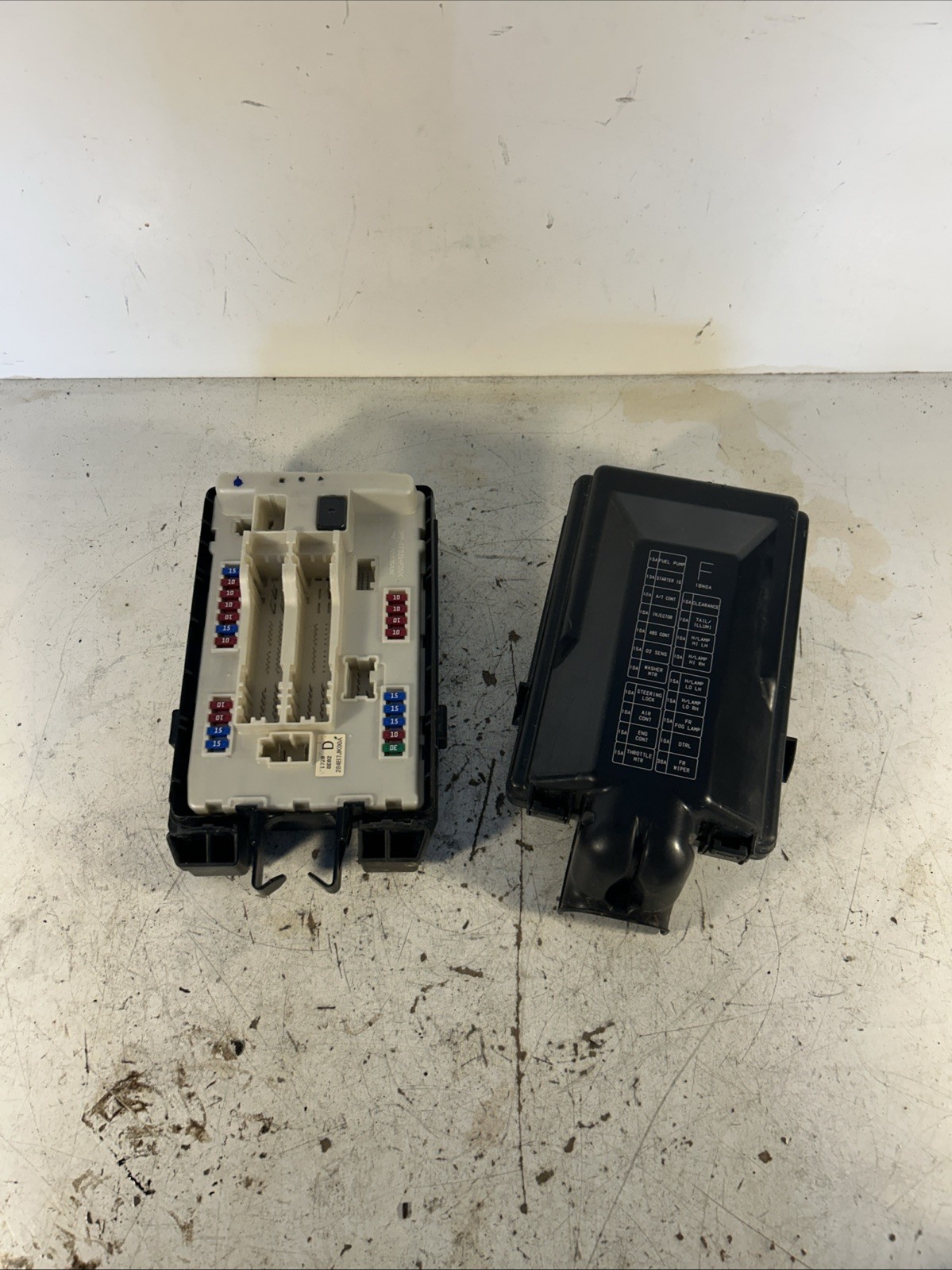 2007-2011 Infiniti G35 G37 EX35 IPDM Engine Fuse Box Relay 284B7JK00A OEM
