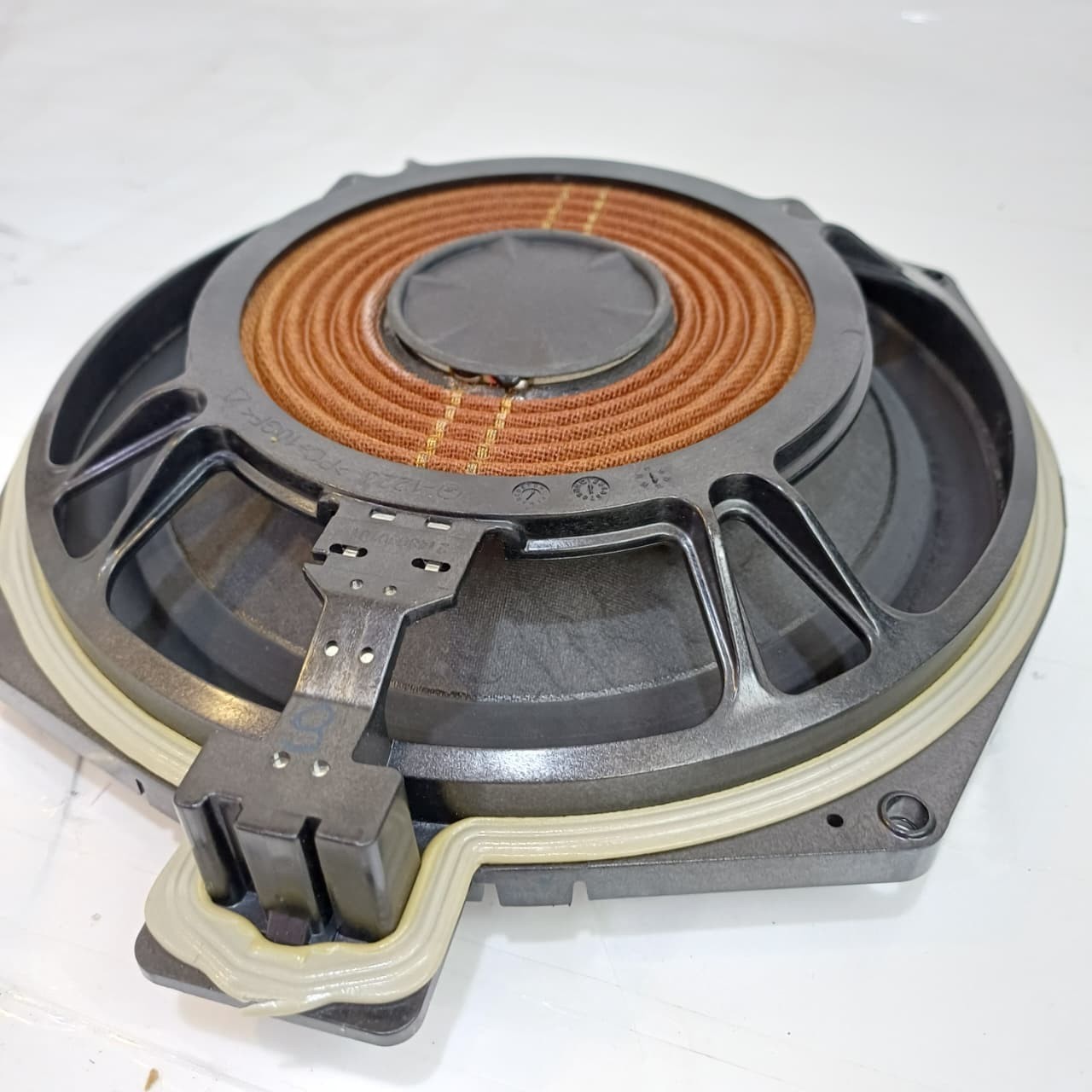 09?20 Rolls-Royce Ghost RH HAND PASSENGER DOOR SPEAKER OEM USED-2148000101
