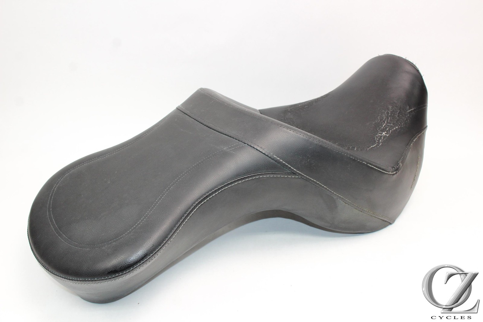 07-26 Kawasaki Vulcan VN900 Custom Saddlemen Double Seat