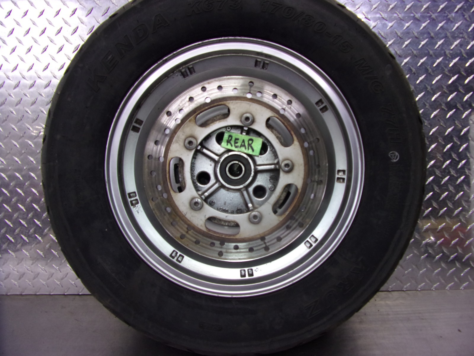 1054 D KAWASAKI VULCAN VN 900 CUSTOM VN900 2009 REAR WHEEL