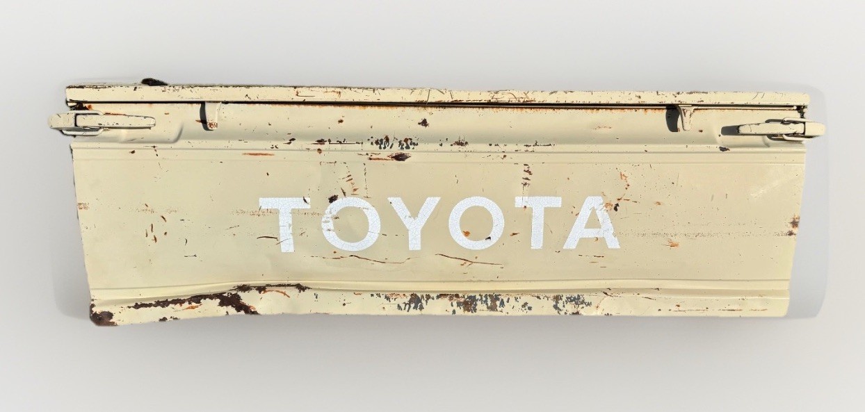 1984 - 1988 Toyota Truck Pickup HiLux Truck Tailgate Tail Gate Assembly OEM