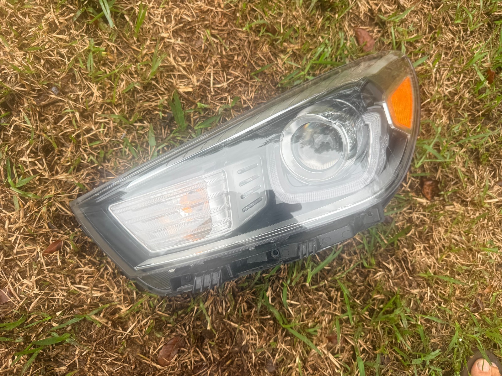 2018- 2023 KIA RIO  PROJECTOR LED HEADLIGHT LEFT 92101-H93 OEM