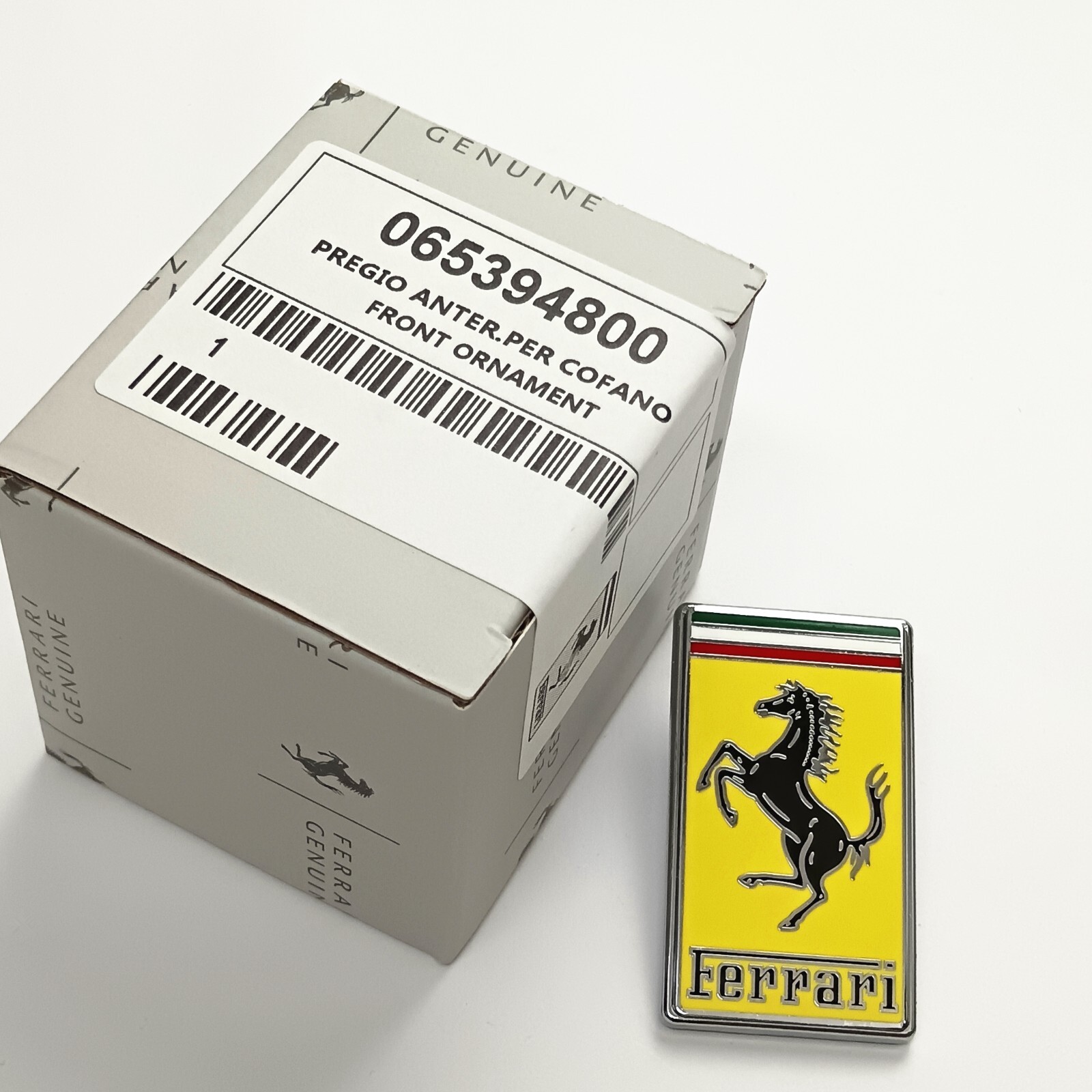 Ferrari Front Emblem Badge in Box 360 430 458 488 F12 599 F8 SF90 Roma 65394800
