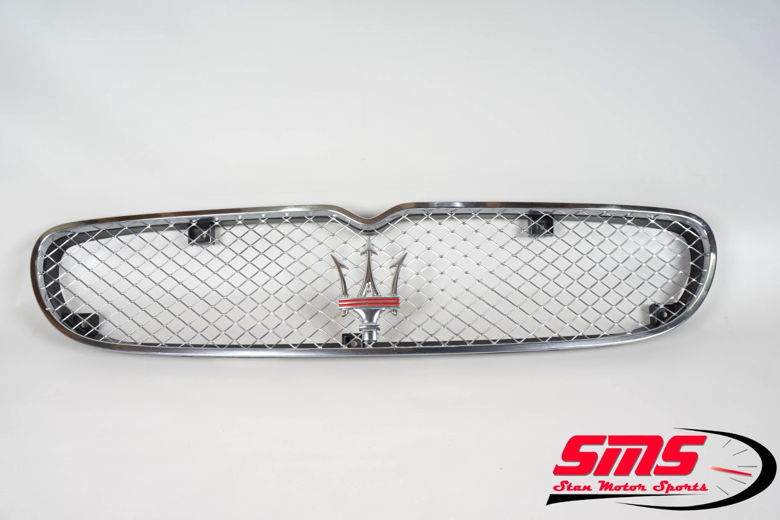 05-07 Maserati Spyder 4200 M138 Radiator Grille Grill Chrome 61K OEM