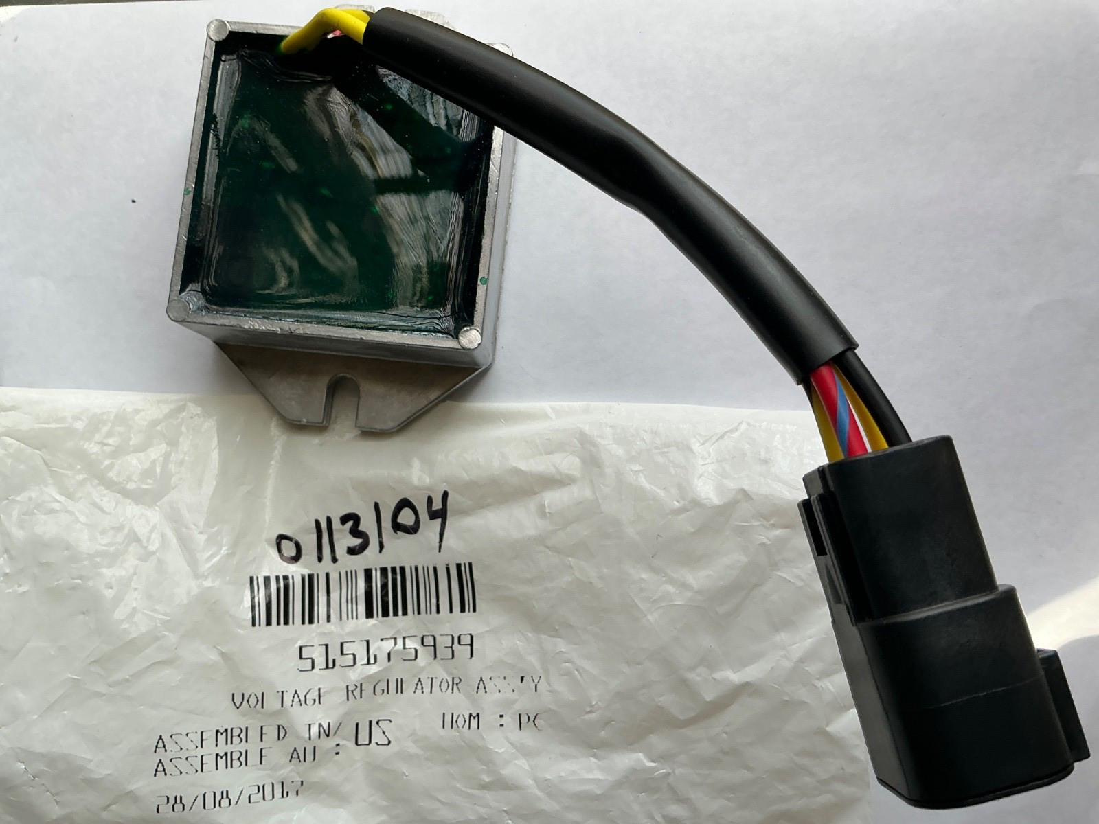 515-1759-39 VOLTAGE REGULATOR SKI DOO EXPEDITION SKANDIC GRAND TOURING- OEM NOS 515-1759-39 VOLTAGE REGULATOR SKI DOO EXPEDITION SKANDIC GRAND TOURING- OEM NOS
