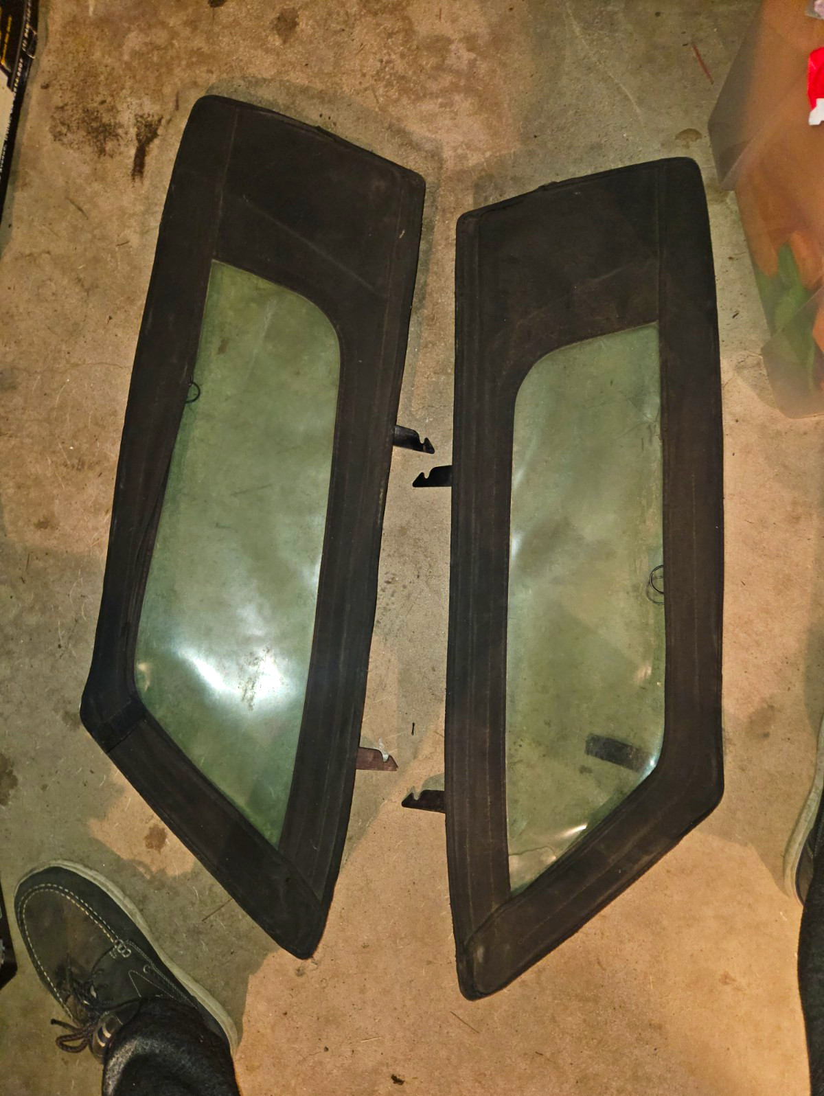 Dodge Viper RT/10 Original Windows