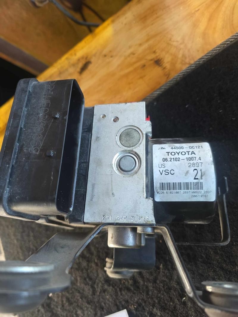 2008-2009 Toyota Tundra Crew Cab ABS Pump Actuator Assembly OEM
