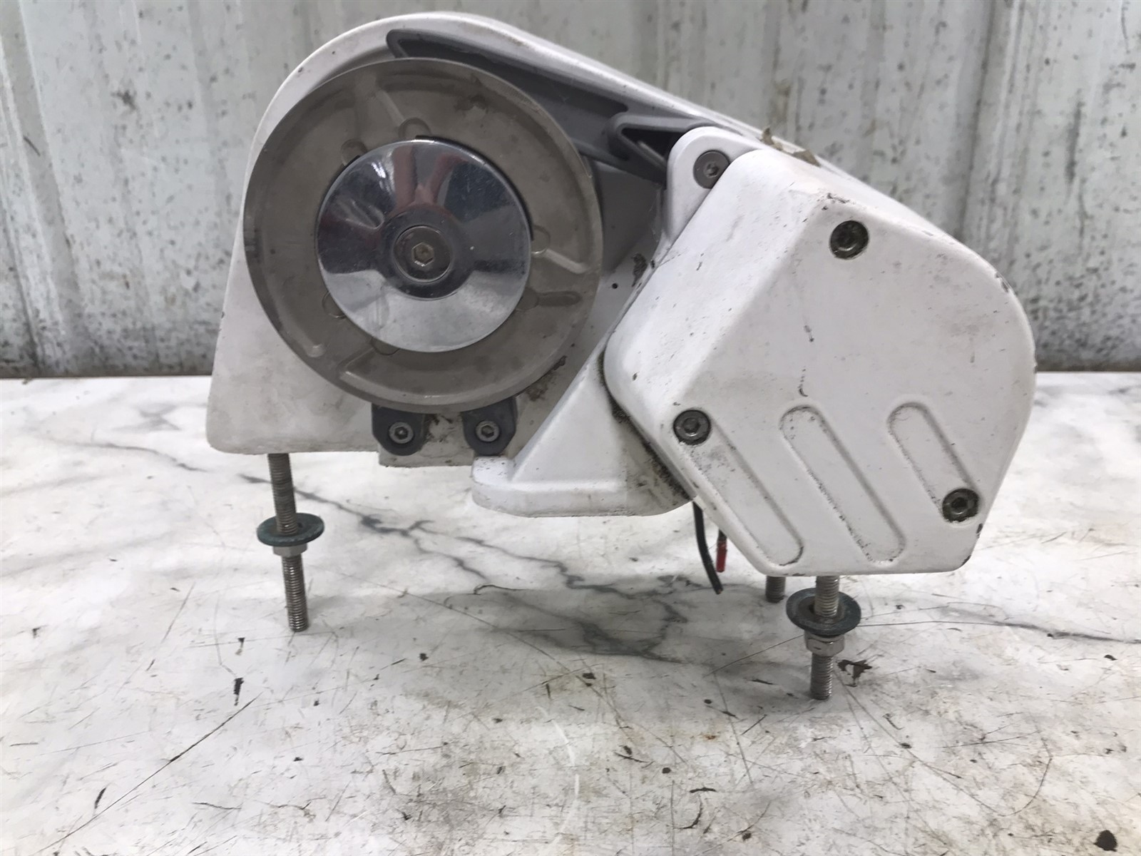 96 Larson 310 Cabrio Boat Simpson Lawrence horizon 500 anchor windlass winch
