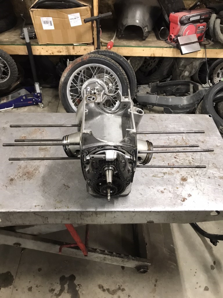 70 BMW R75/5 R 75 5 Engine Motor Lower Block Bottom End Crank Case 