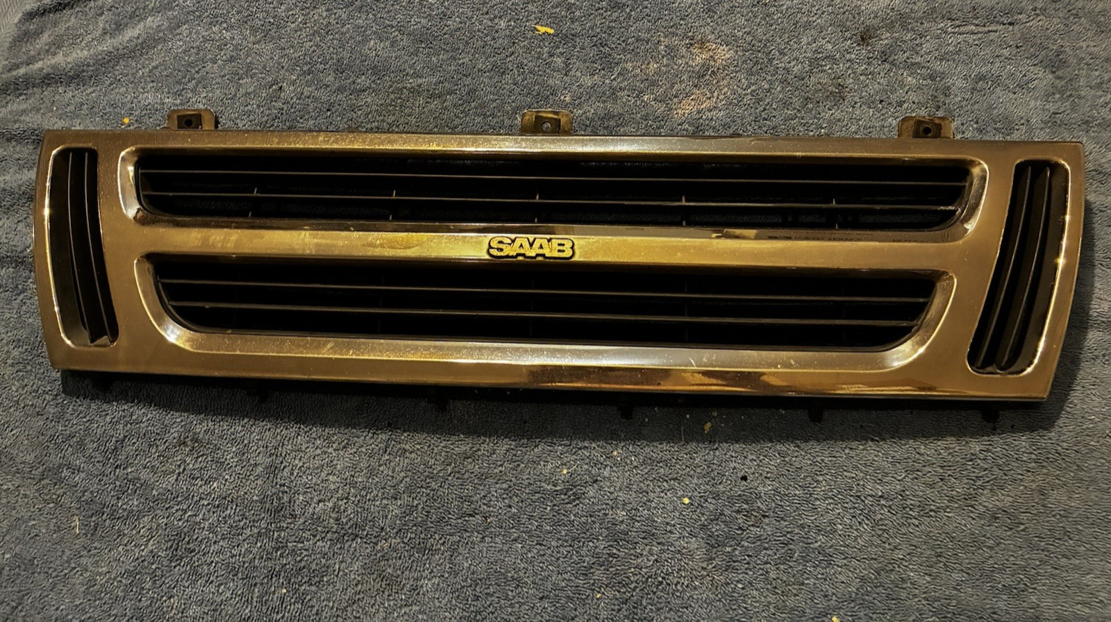 1987 – 1993 Classic Saab 900 OEM Nice Chrome Front Grille Slant Nose Complete 1987 – 1993 Classic Saab 900 OEM Nice Chrome Front Grille Slant Nose Complete