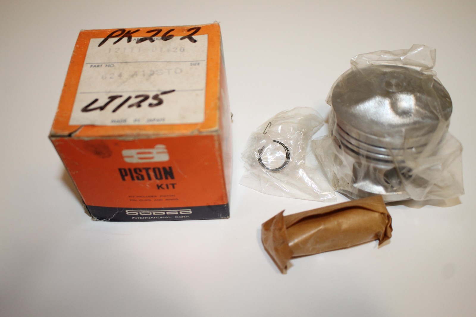 1983 - 1987 Suzuki LT125 LT 125 Engine Piston STD 12111-01420 NOS NEW