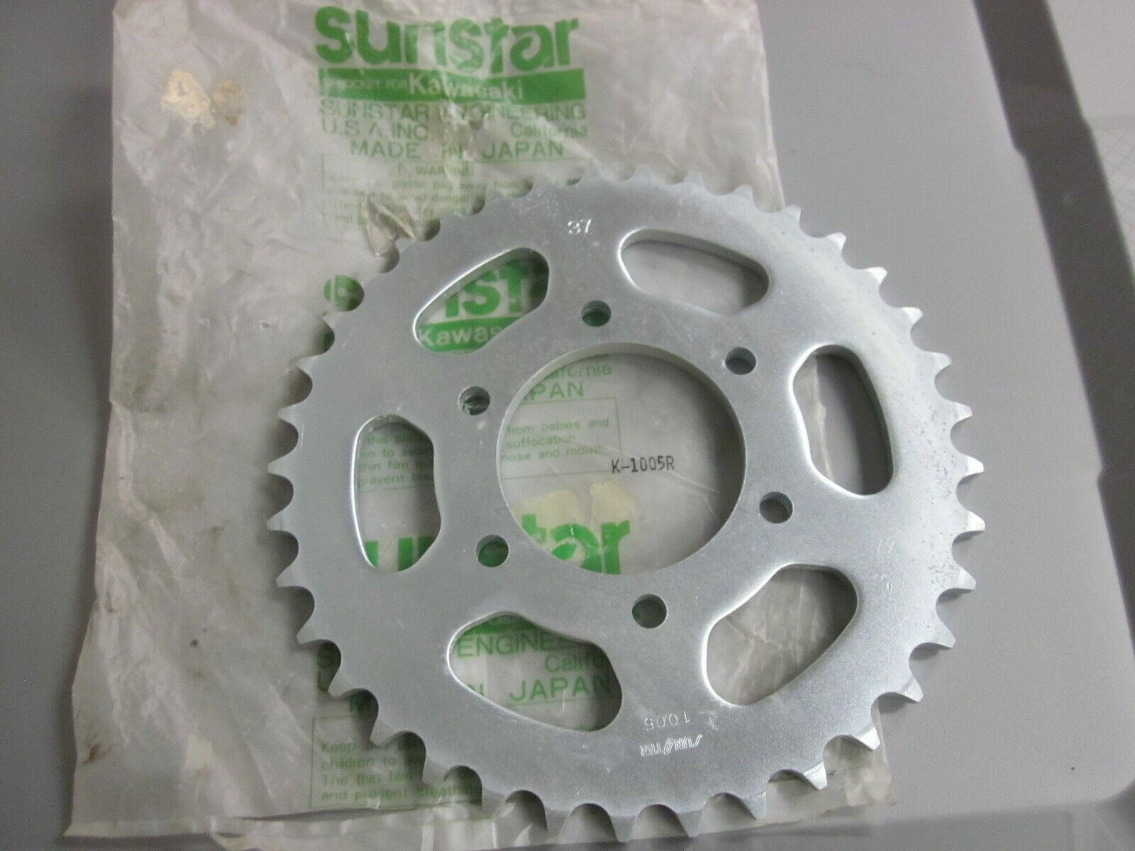 NOS Sunstar 37T Rear Sprocket 76-82 Kawasaki KZ900 KZ1000 ZX1100 K-1005R 1005-37