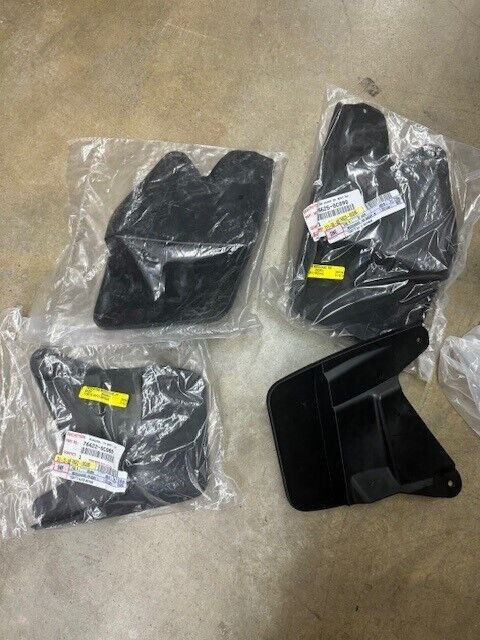 NEW OEM 2022-2023 TOYOTA TUNDRA MUD GUARDS NEW OEM 2022-2023 TOYOTA TUNDRA MUD GUARDS