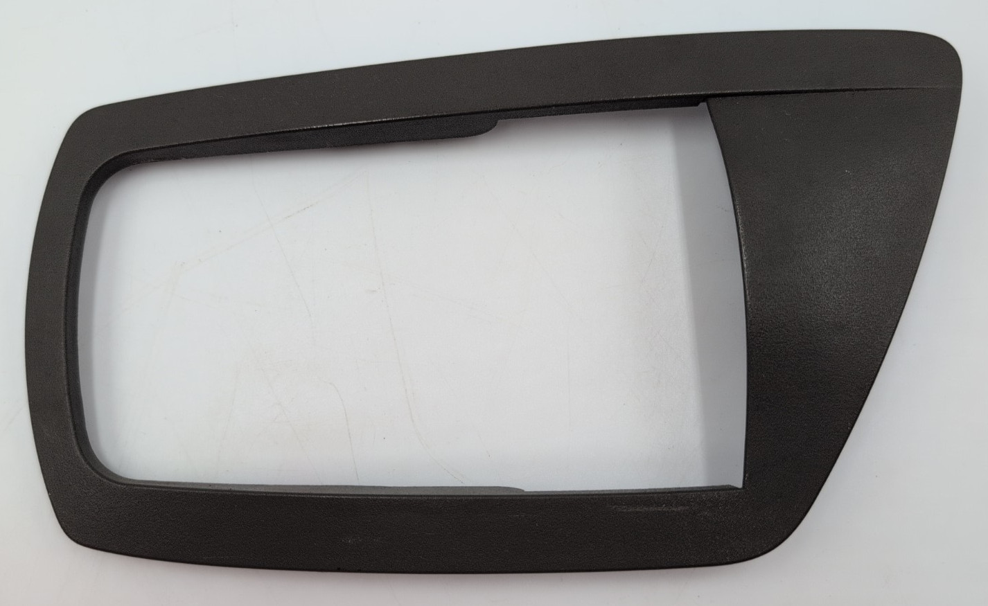 PACCAR S18-1018R Right Side Interior Door Handle Release Bezel Black Kenworth PACCAR S18-1018R Right Side Interior Door Handle Release Bezel Black Kenworth