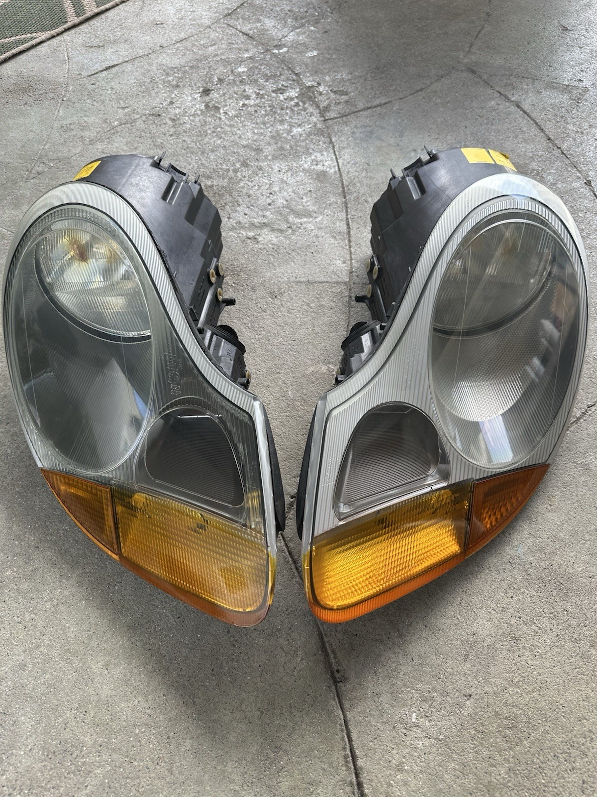 Porsche Boxster 986 911 996 Amber Halogen Headlights Pair 97-02 OEM Working Porsche Boxster 986 911 996 Amber Halogen Headlights Pair 97-02 OEM Working