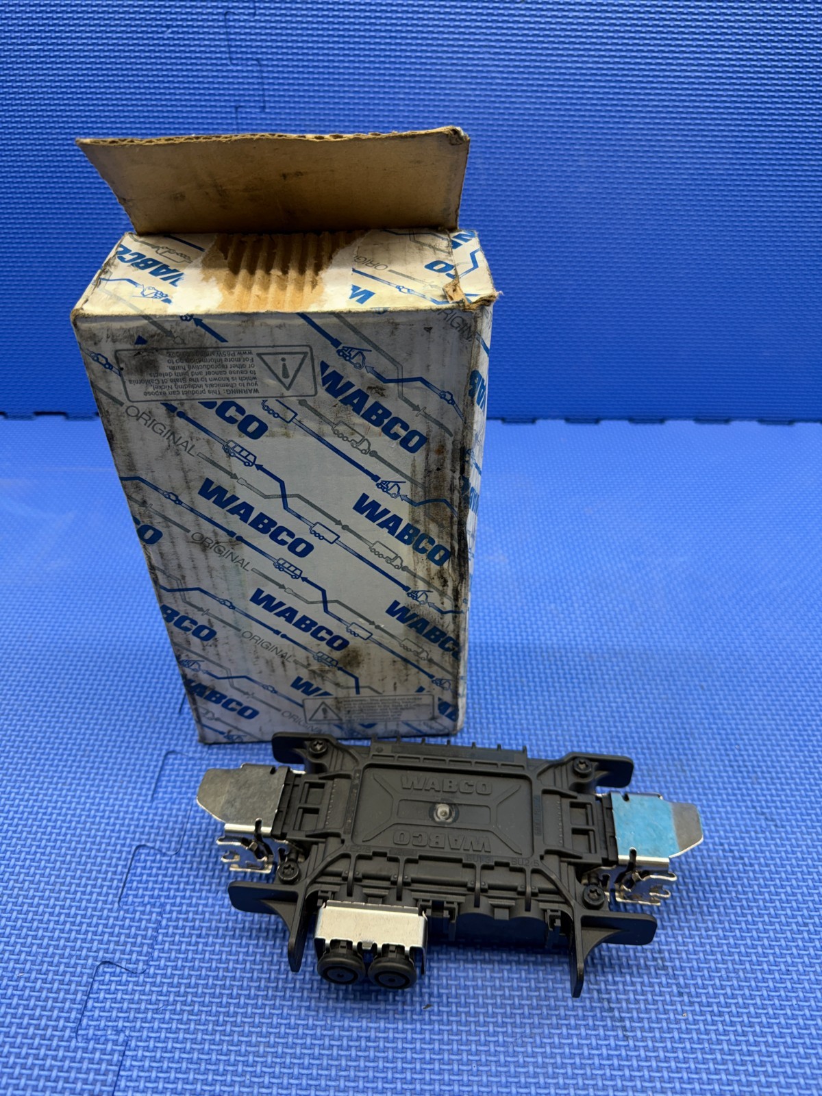 Genuine OEM Wabco 4461082010 2S/1M TCSII Trailer ABS Electronic Control Unit Genuine OEM Wabco 4461082010 2S/1M TCSII Trailer ABS Electronic Control Unit