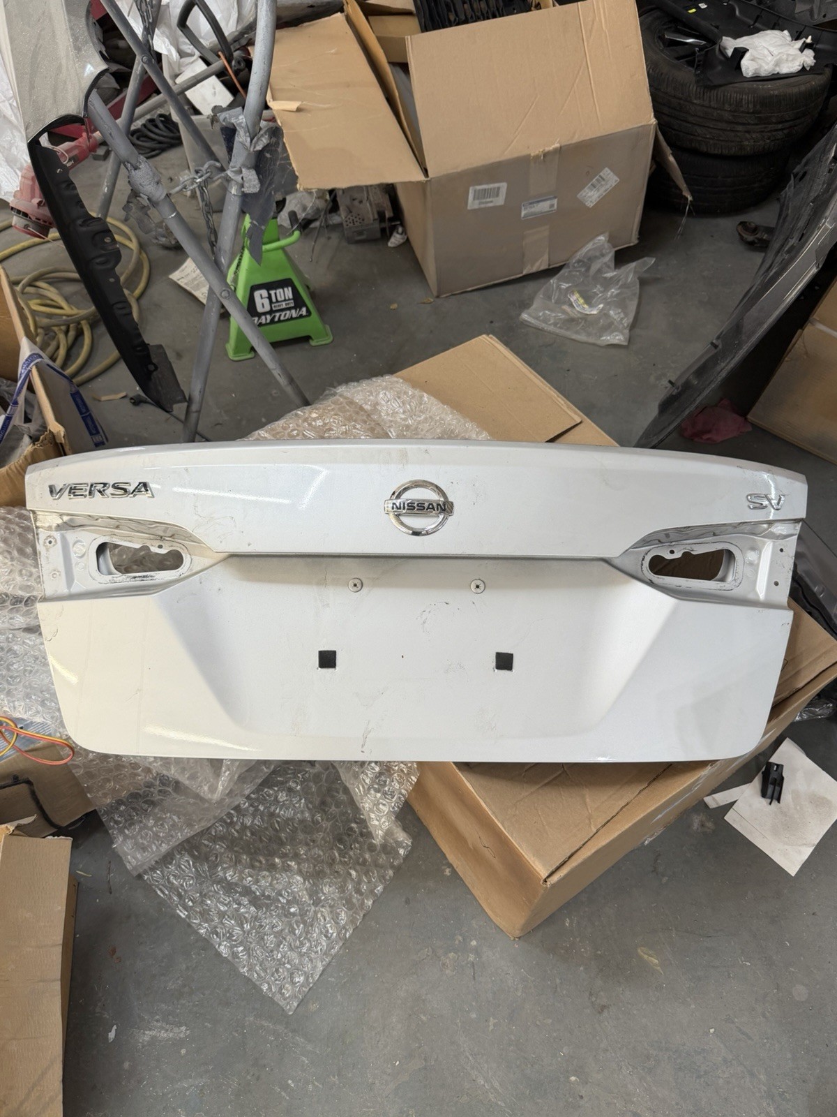2020-2025 Nissan Versa SV Trunk Lid Decklid White OEM w/ Badges