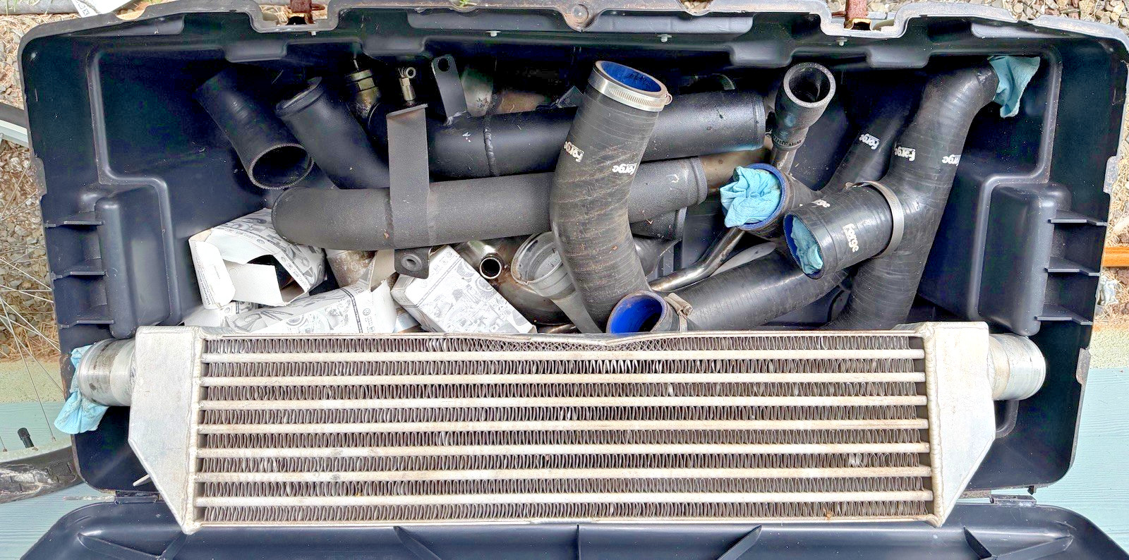 Forge Motorsports 2.0T Intercooler w/hoses+Throttle Body Pipe
