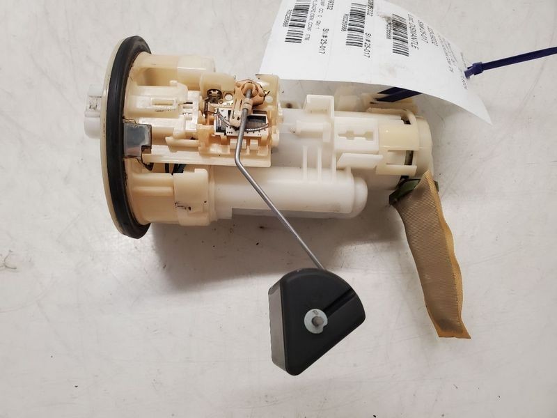 2005-2010 Scion tC Fuel Pump Assembly Oem