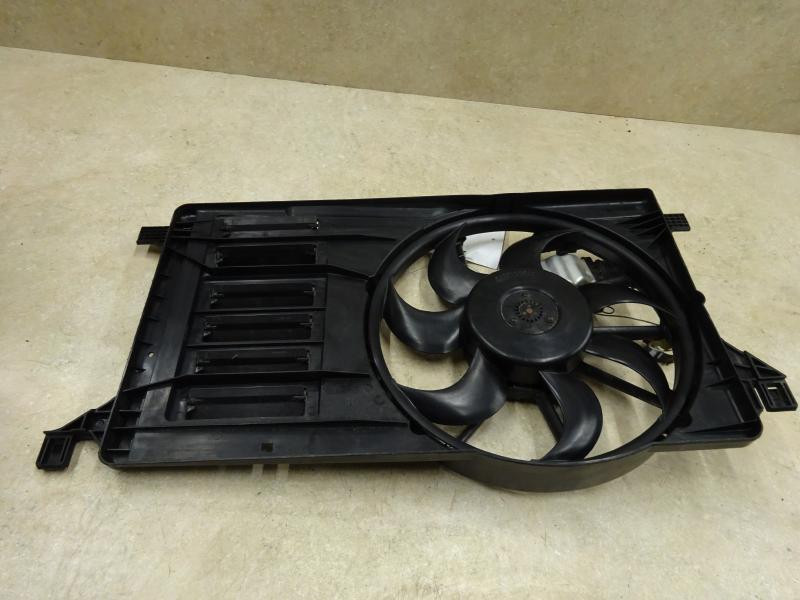2010-2013 Mazda 3 Cooling Fan Assembly