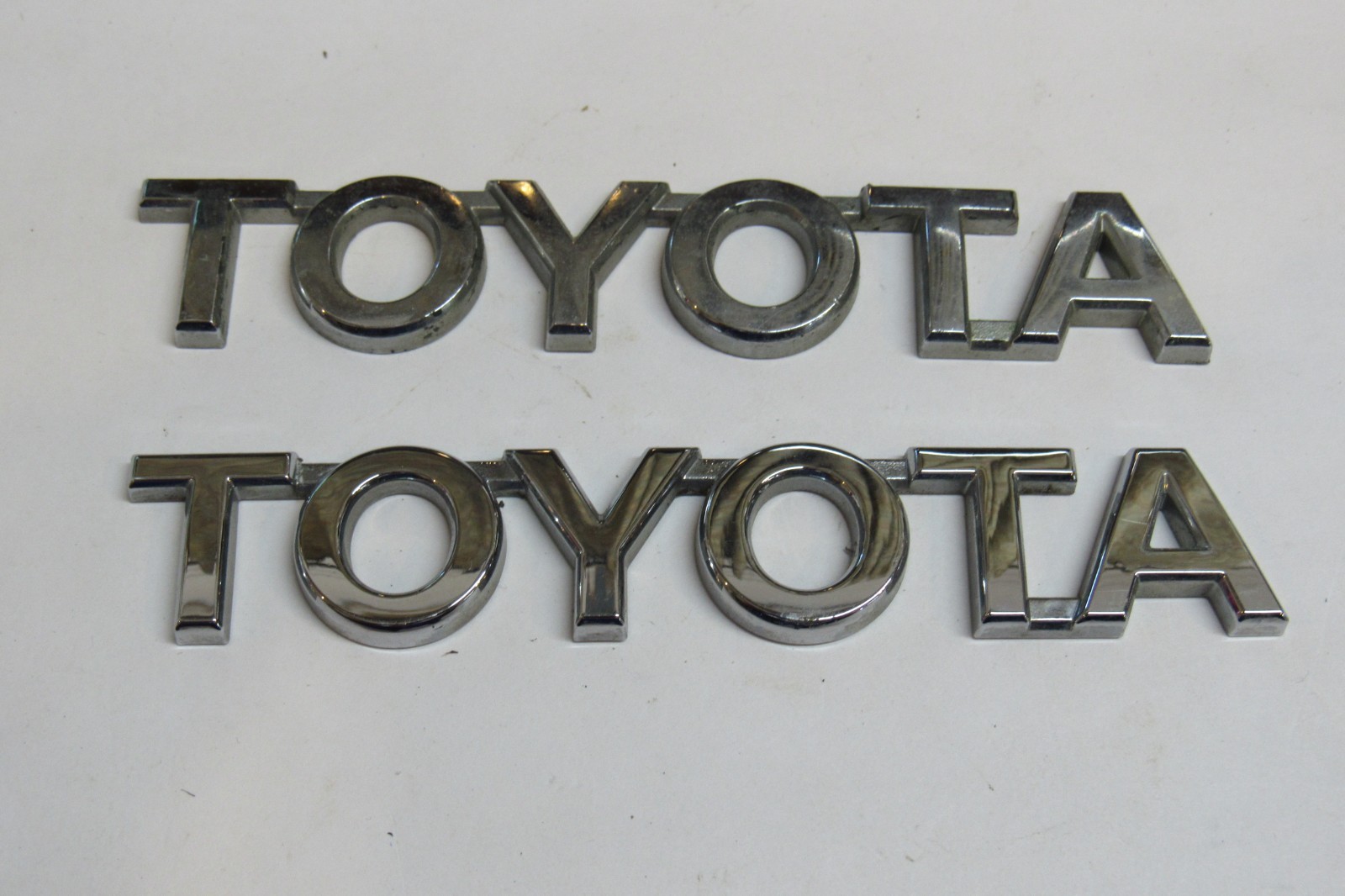 Two Toyota OEM Chrome Plastic 4.75\ Two Toyota OEM Chrome Plastic 4.75\