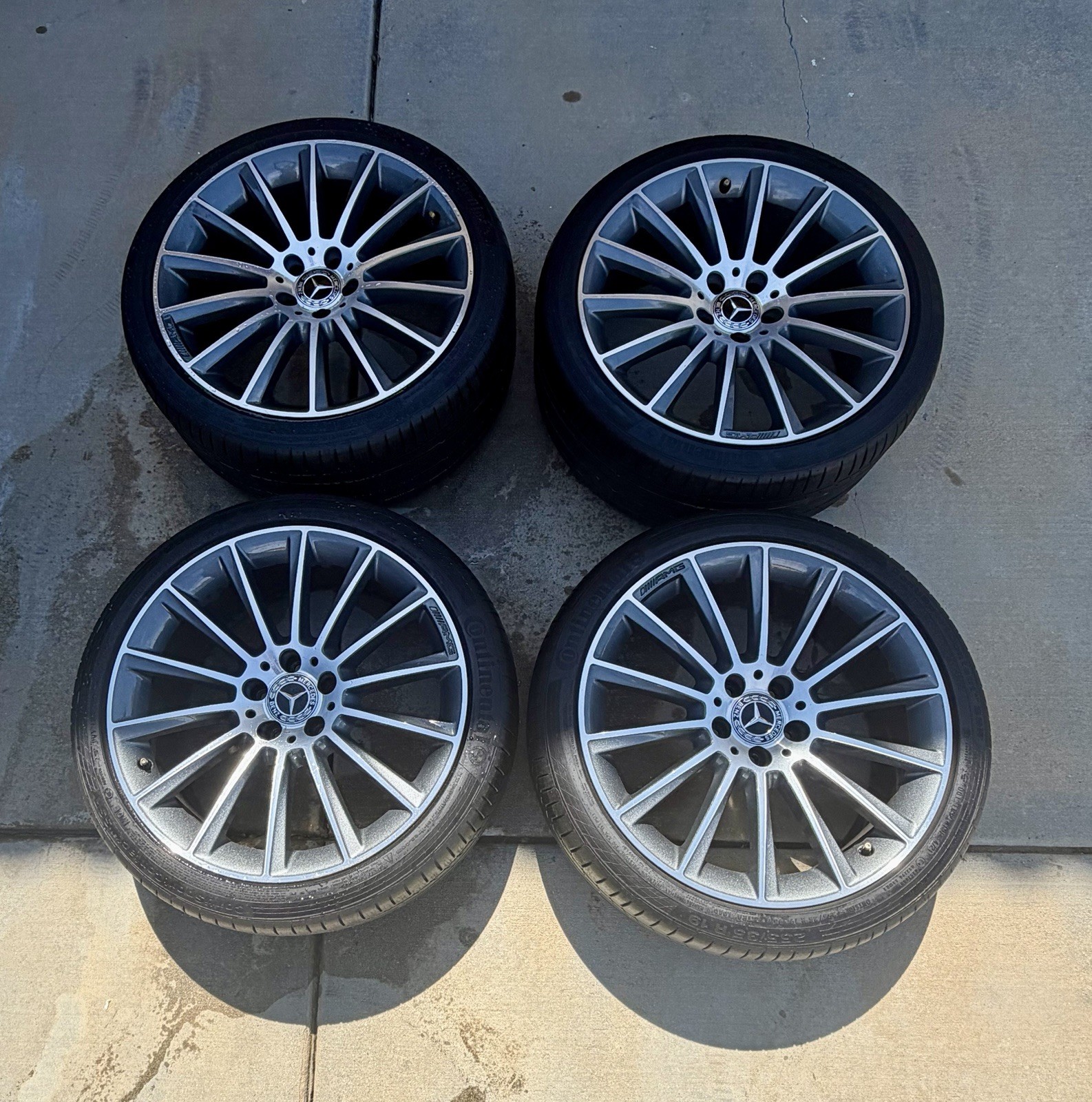 Mercedes Benz SL550 AMG factory wheels  (VERY GOOD CONDITION)