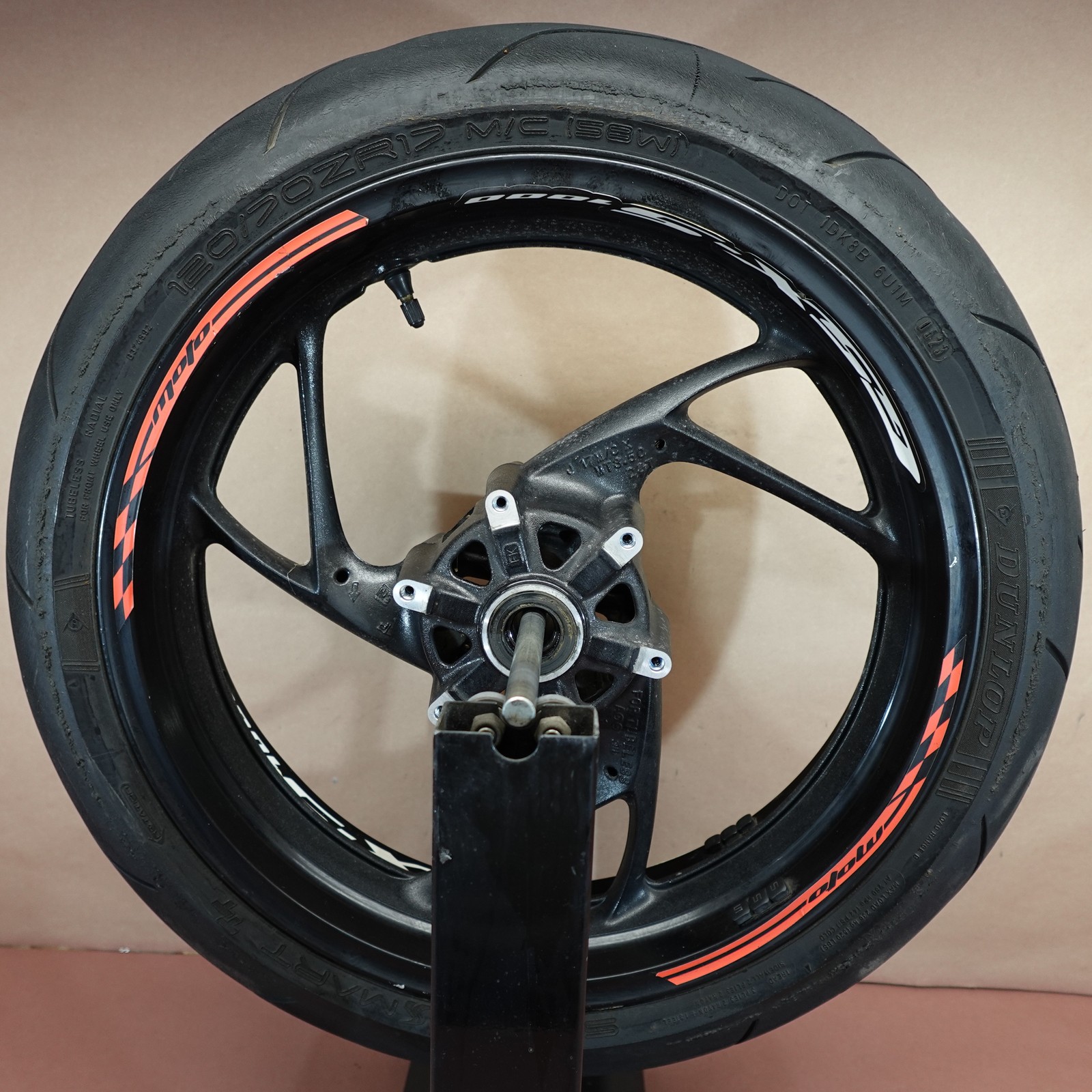 2016-2020 Suzuki GSX-S1000 S1000 Front DUNLOP Tire Rim Wheel 120/70 ZR17