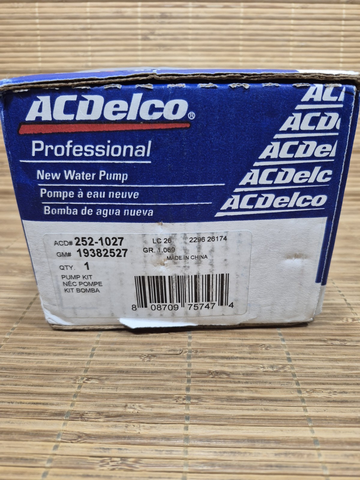 ACDelco® 252-1027 Professional Engine Coolant Water Pump 6.2L ~ 