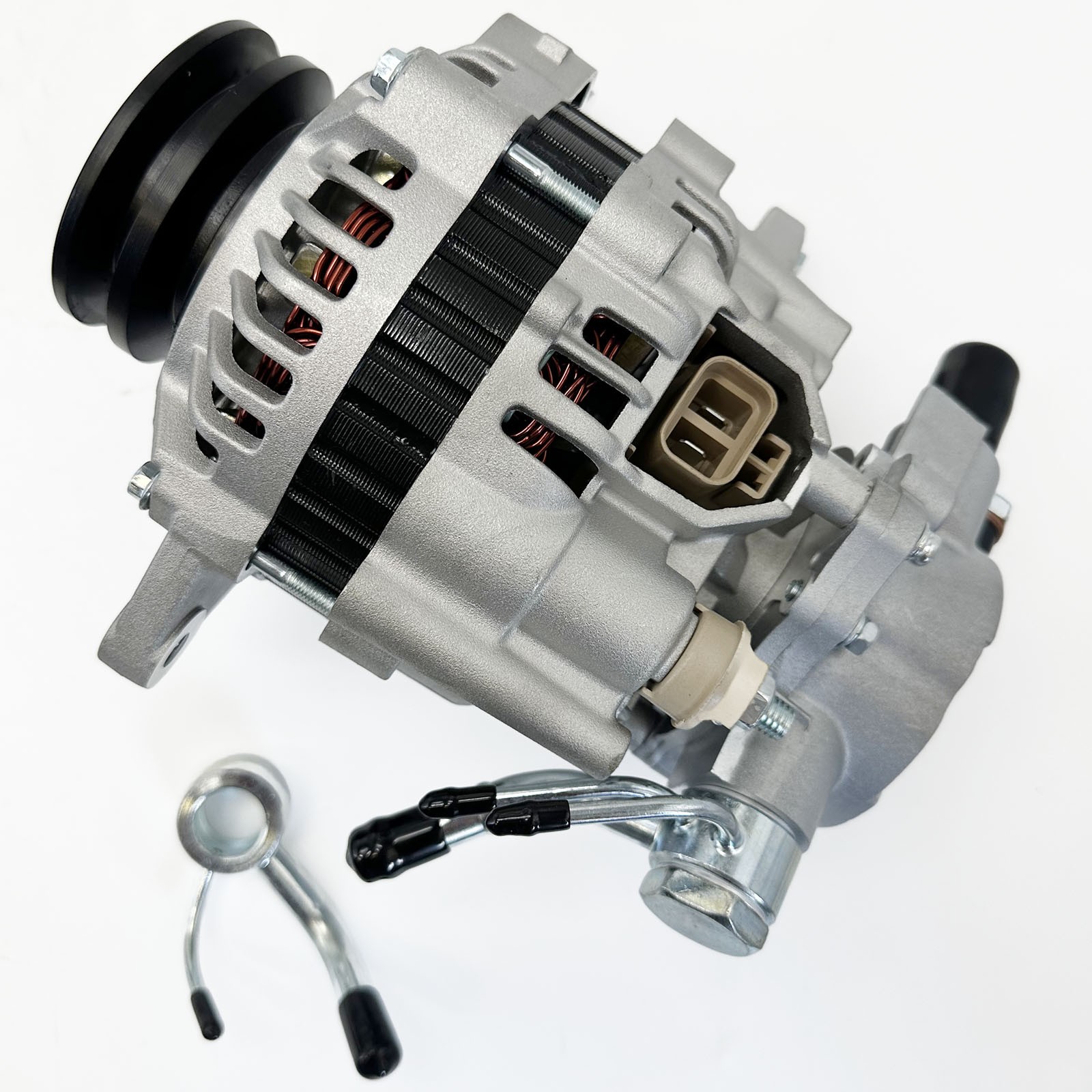 New 12V 110A Alternator for Mitsubishi Triton Pajero 4D55 4D56 L200 L300 L400
