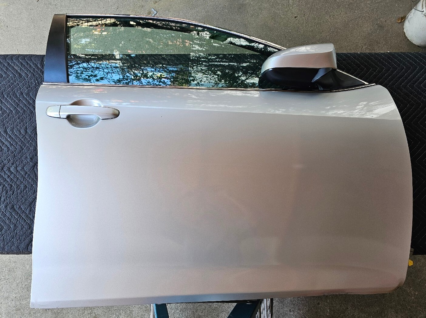 2012-14 Toyota Camry Genuine Complete Front Right Door (NO SHIPPING)