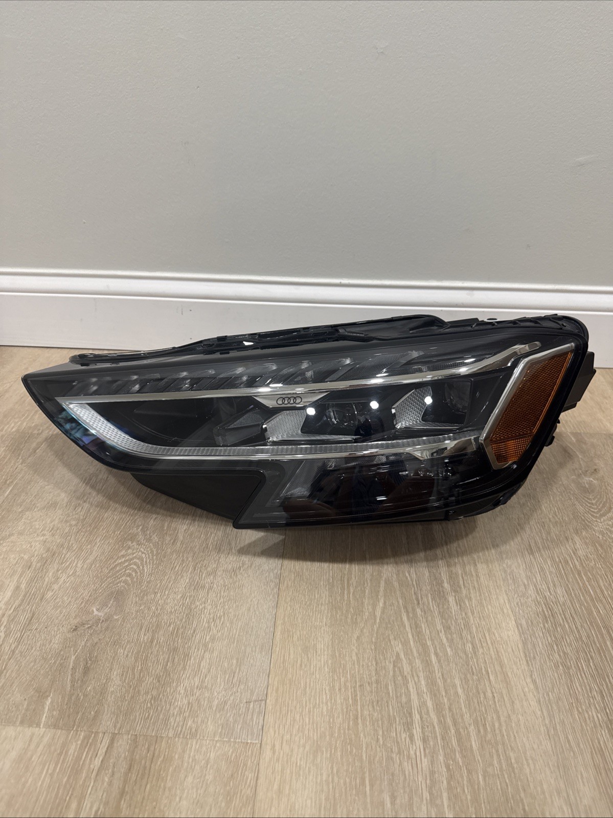 2022-2024 Audi A8 S8 OEM Left Driver Side Headlight 4N0 941 079 A,   LED Matrix 