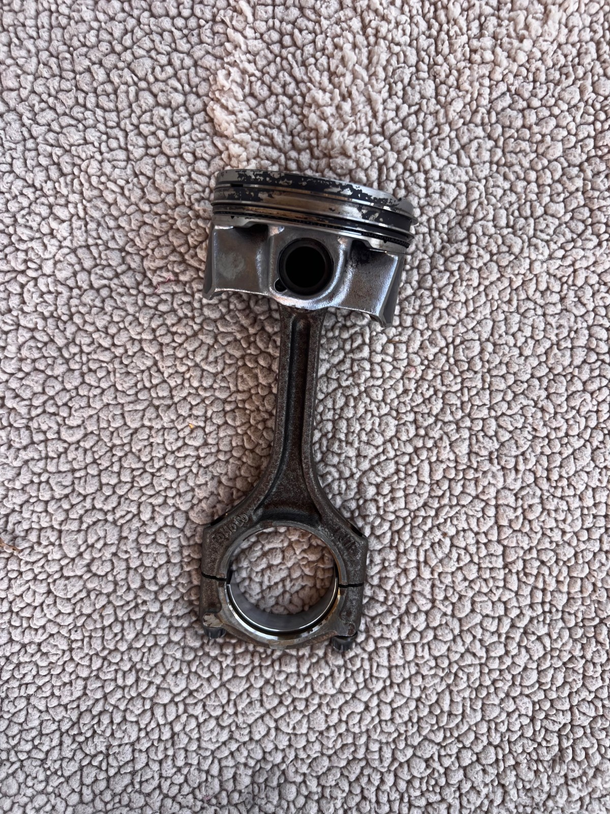 2016 Ford Mustang 2.3 piston and connecting rod assembly engine motor OEM 2016 Ford Mustang 2.3 piston and connecting rod assembly engine motor OEM