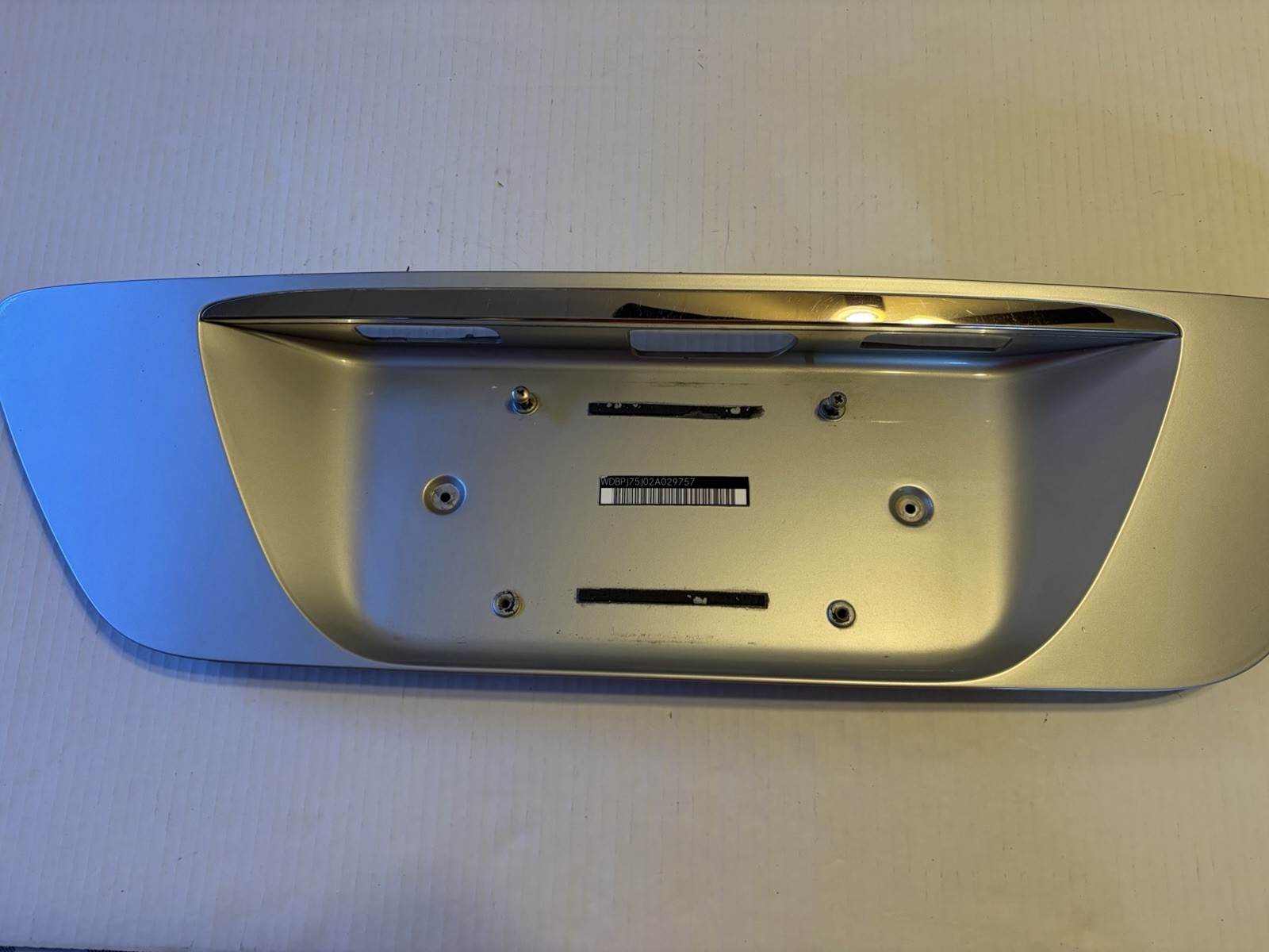 2000-06 Mercedes W215 C215 CL500 CL55 Trunk Lid License Plate Trim Panel OEM