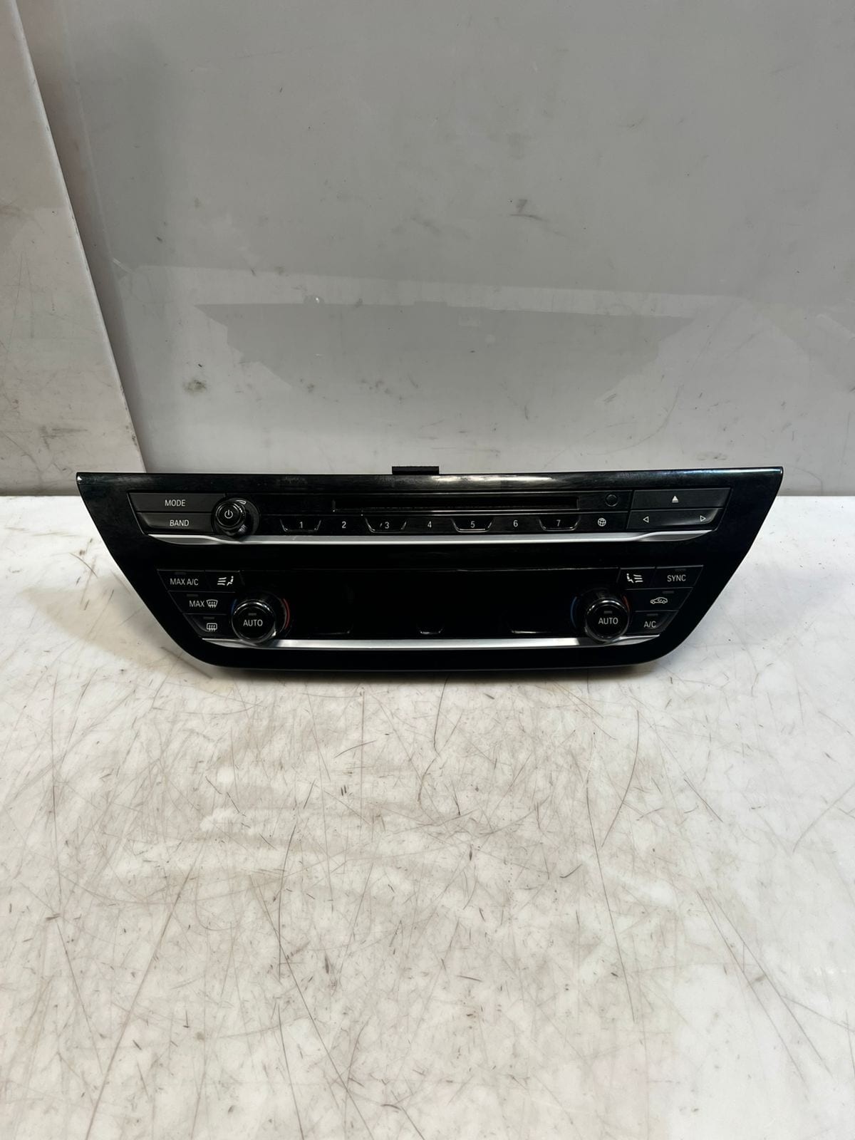 2016 BMW M5 Climate Control Panel 6834425 2016 BMW M5 Climate Control Panel 6834425