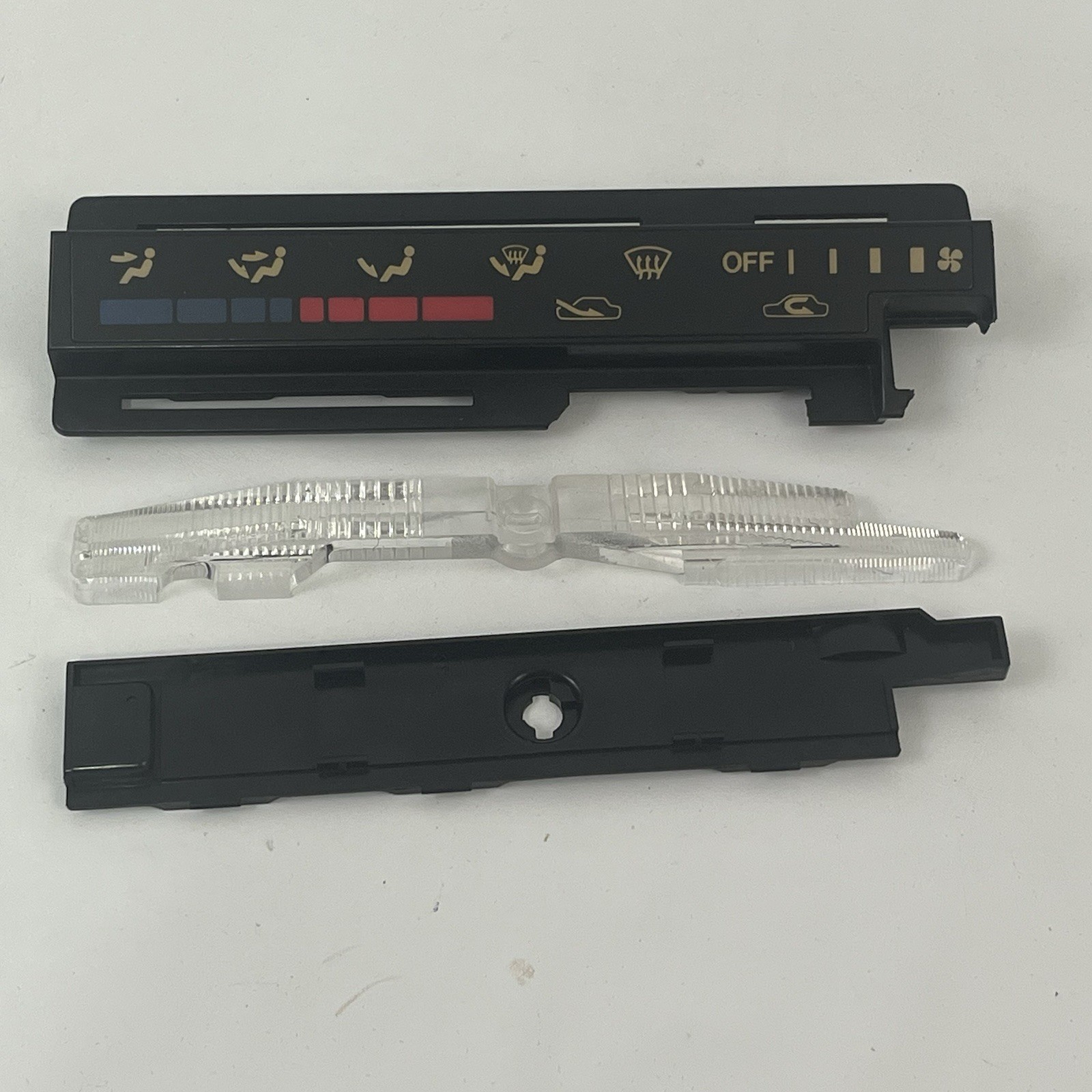 92-98 Suzuki Sidekick Geo Tracker Climate Control Fan Heater Cover Parts Only 38 92-98 Suzuki Sidekick Geo Tracker Climate Control Fan Heater Cover Parts Only 38