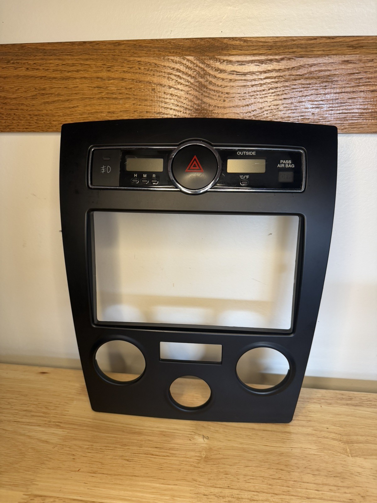 2007-2008 Hyundai Tiburon AC Heater Climate Control Radio Bezel Trim Black OEM