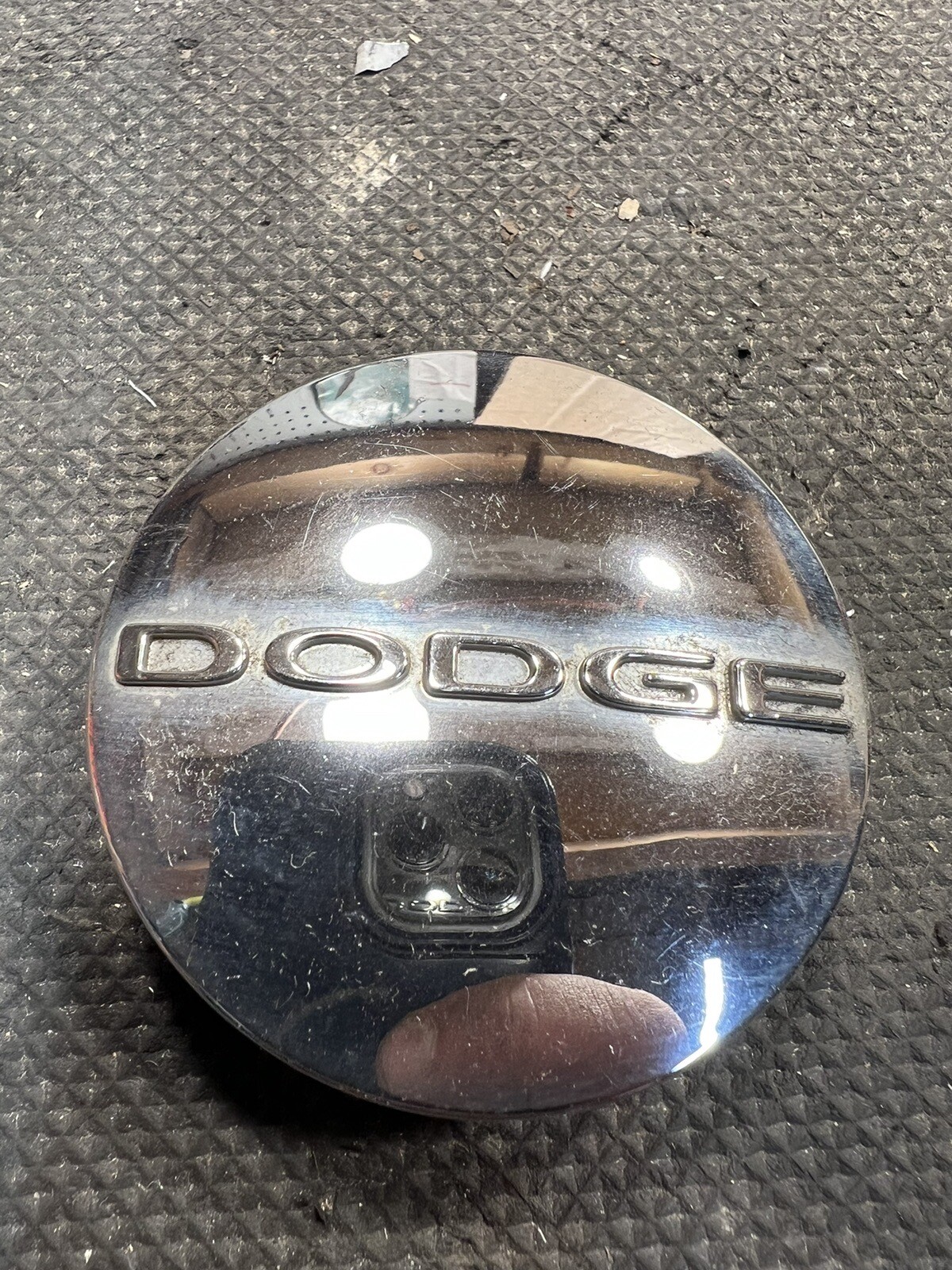 oe used single center cap 11-18 DODGE DURANGO DART CHARGER CHALLENGER 5pn49trmaa
