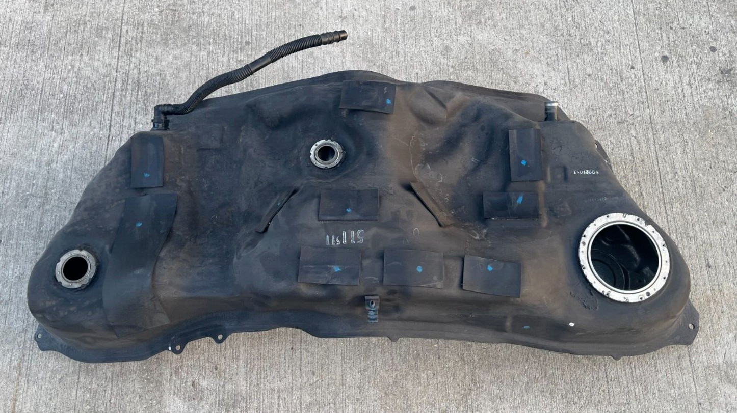06-15 LEXUS IS250 IS350 ISC FUEL TANK ASSY OEM 77001-53071 ; 7700153071 06-15 LEXUS IS250 IS350 ISC FUEL TANK ASSY OEM 77001-53071 ; 7700153071