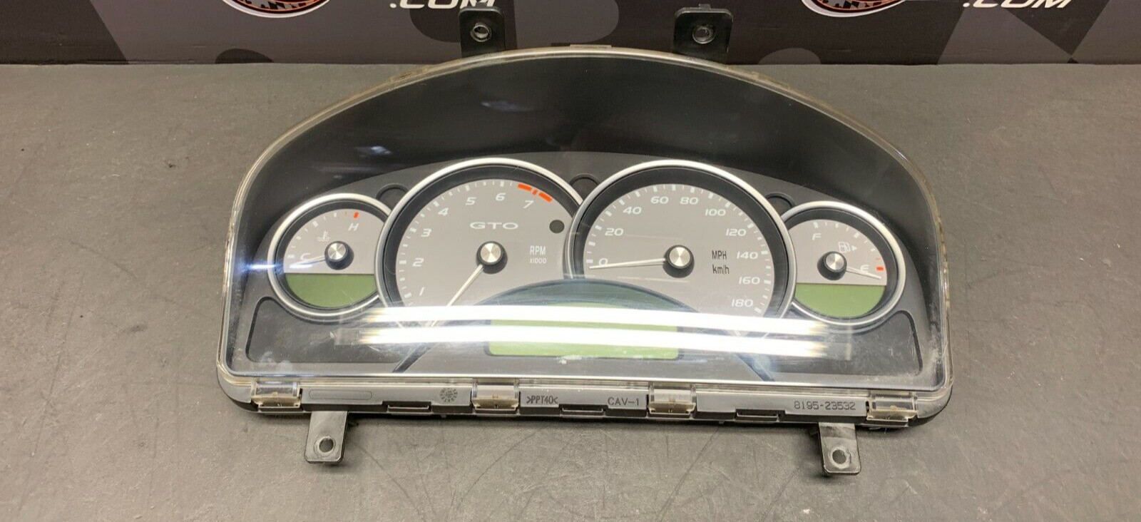2004 PONTIAC GTO OEM 92172962 HOLDEN MONARO GAUGE INSTRUMENT CLUSTER SILVER 149K