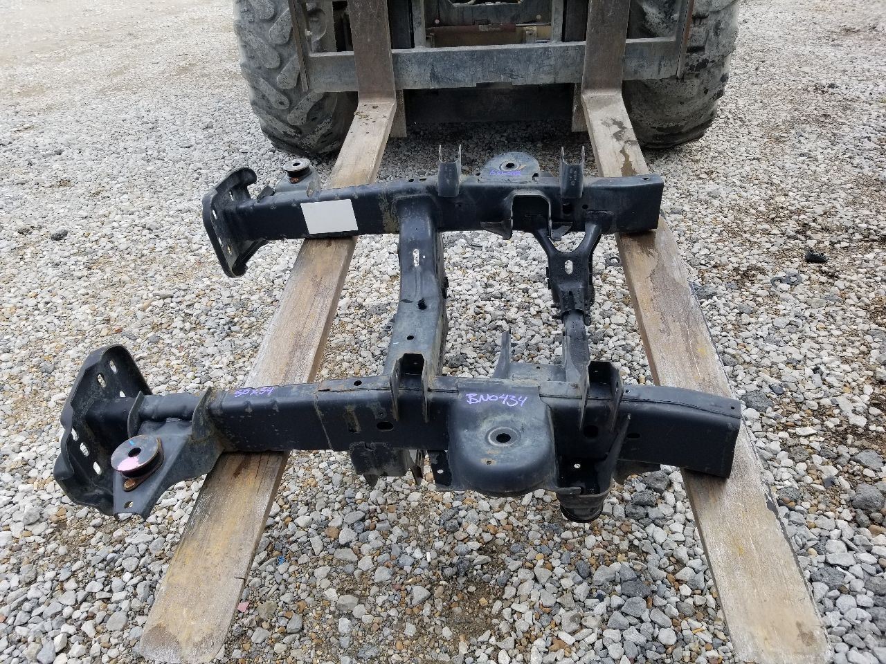 08 2008 DODGE RAM 1500 5.7L QUAD CAB 4X2 FRONT FRAME SECTION