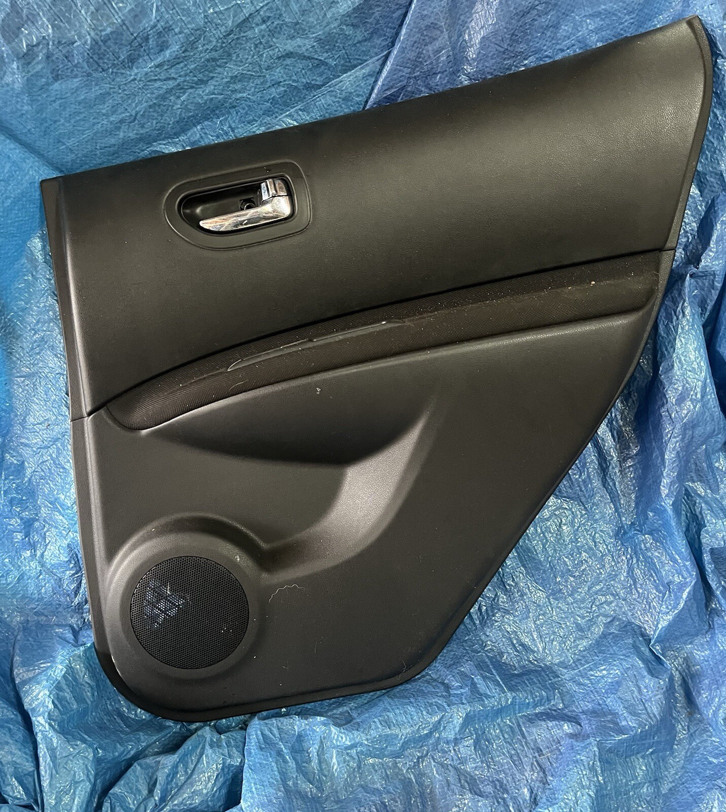 2012 Nissan Rogue Drivers Rear And Passengers Rear Door Panels